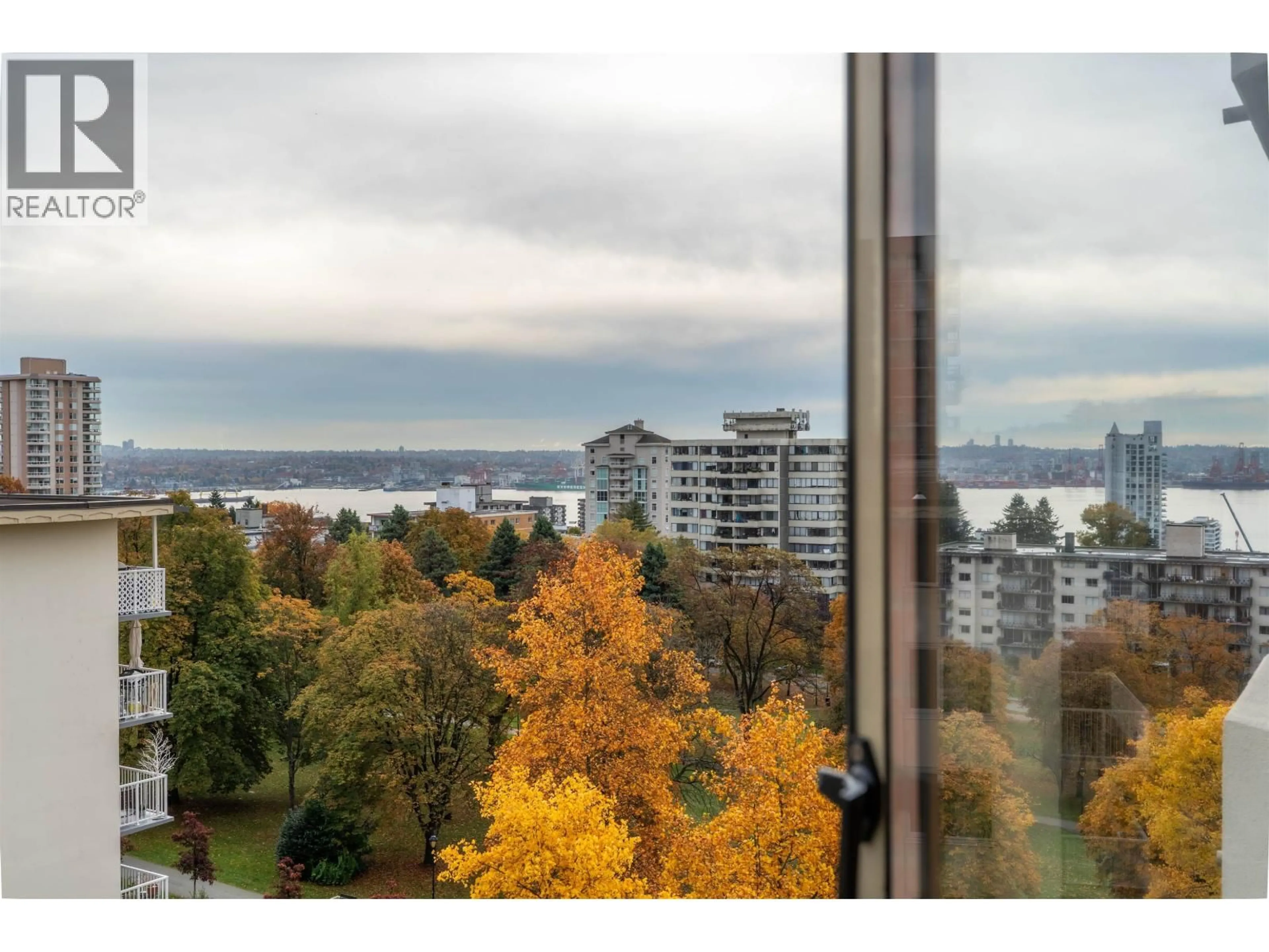 Blurry image for 801 - 160 KEITH ROAD, North Vancouver British Columbia V7M3M2