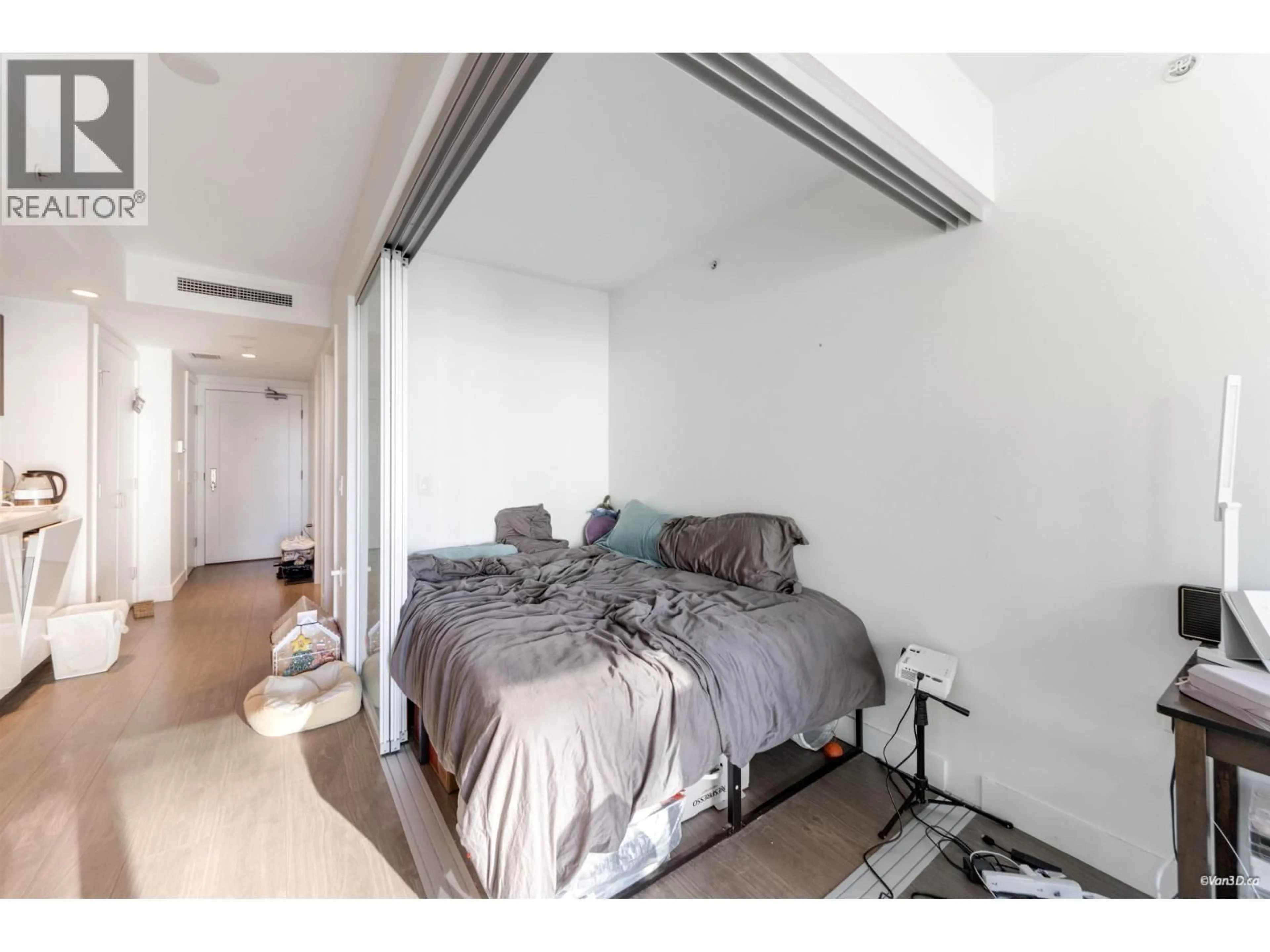A pic of a room for 615 - 6328 NO. 3 ROAD, Richmond British Columbia V6Y0L6