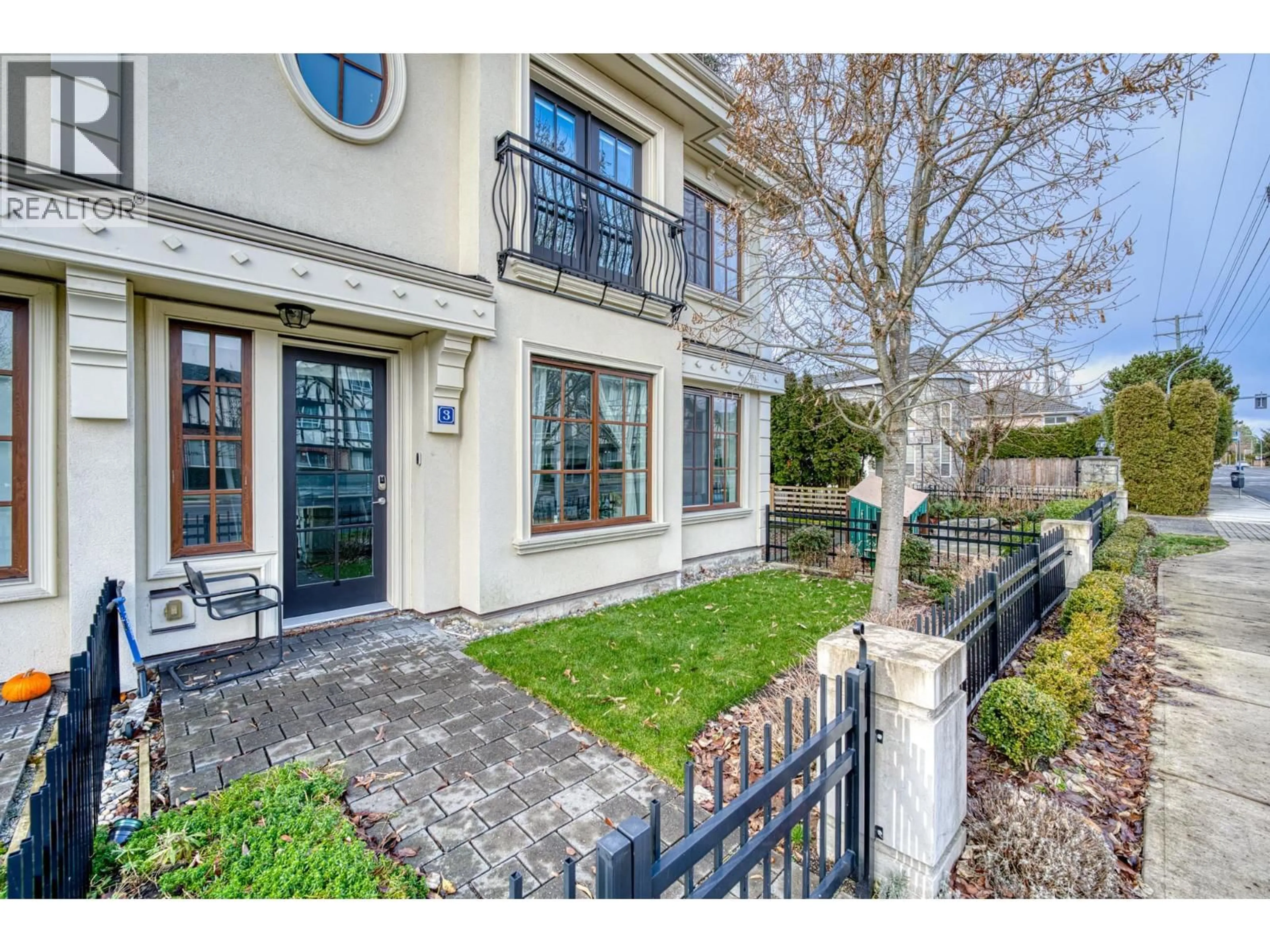 Patio, street for 3 - 10495 NO. 2 ROAD, Richmond British Columbia V7E2E5