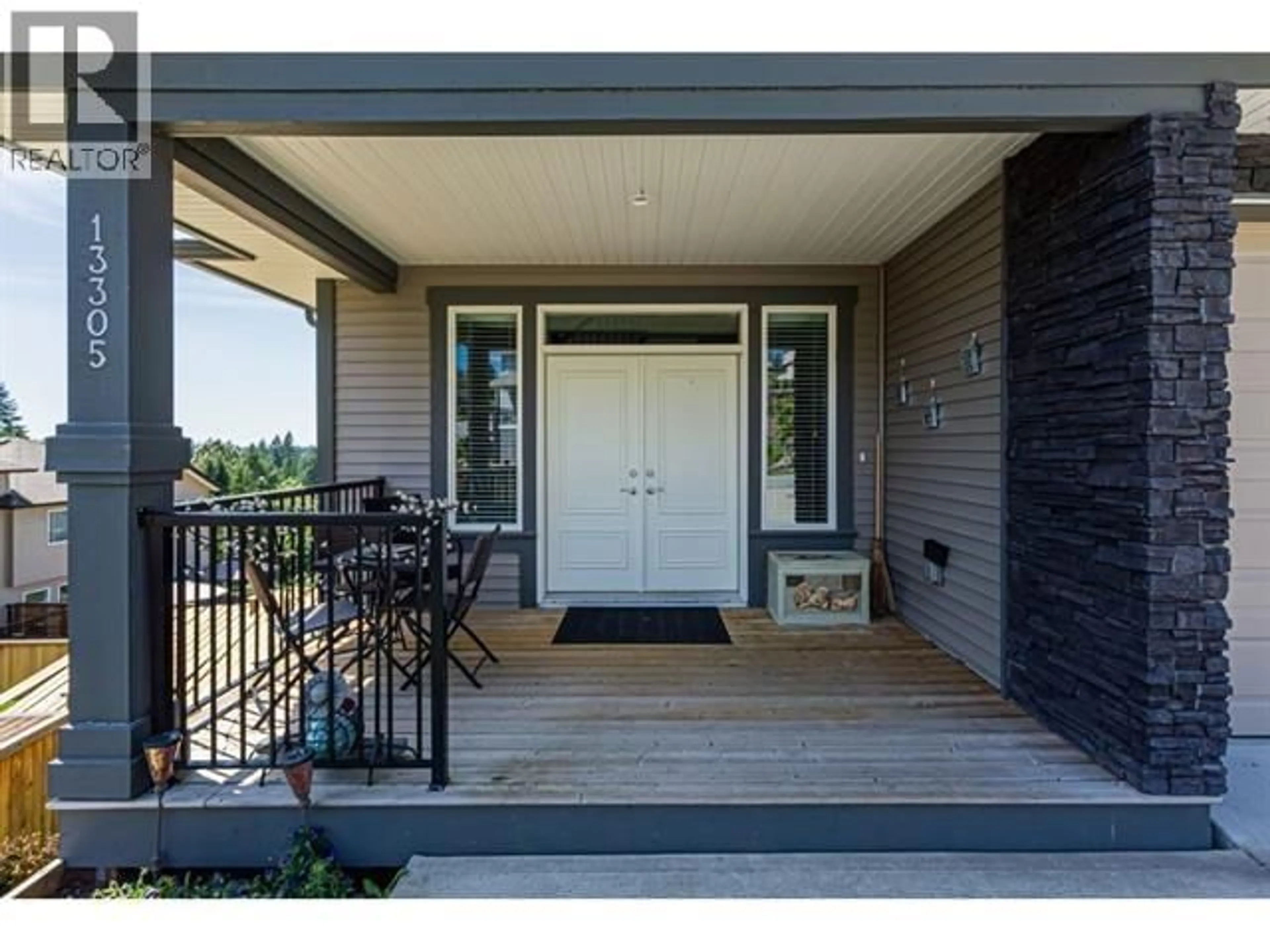 Indoor entryway for 13305 235A STREET, Maple Ridge British Columbia V4R0E4