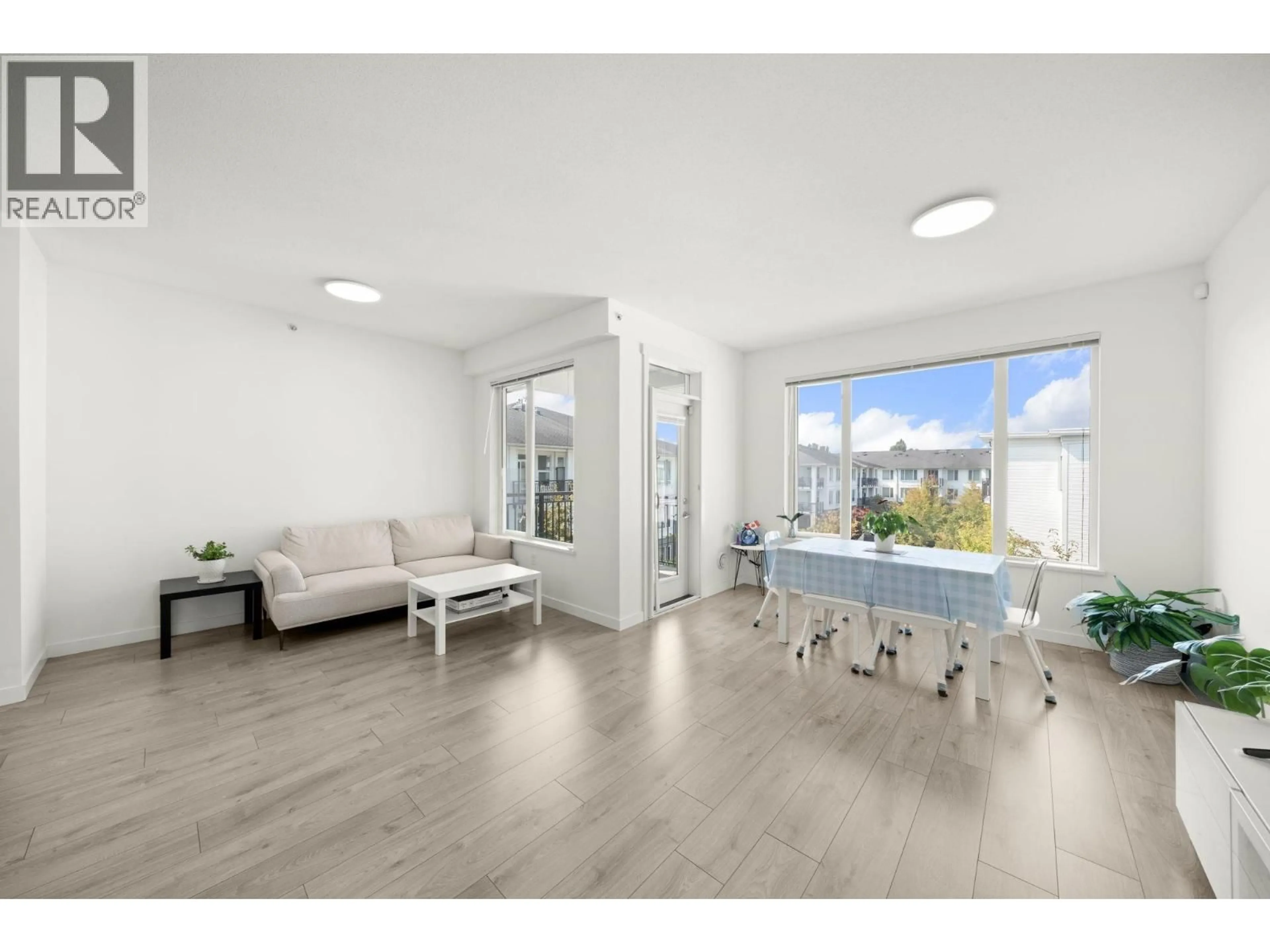 Unknown for 438 - 9388 MCKIM WAY, Richmond British Columbia V6X0J7