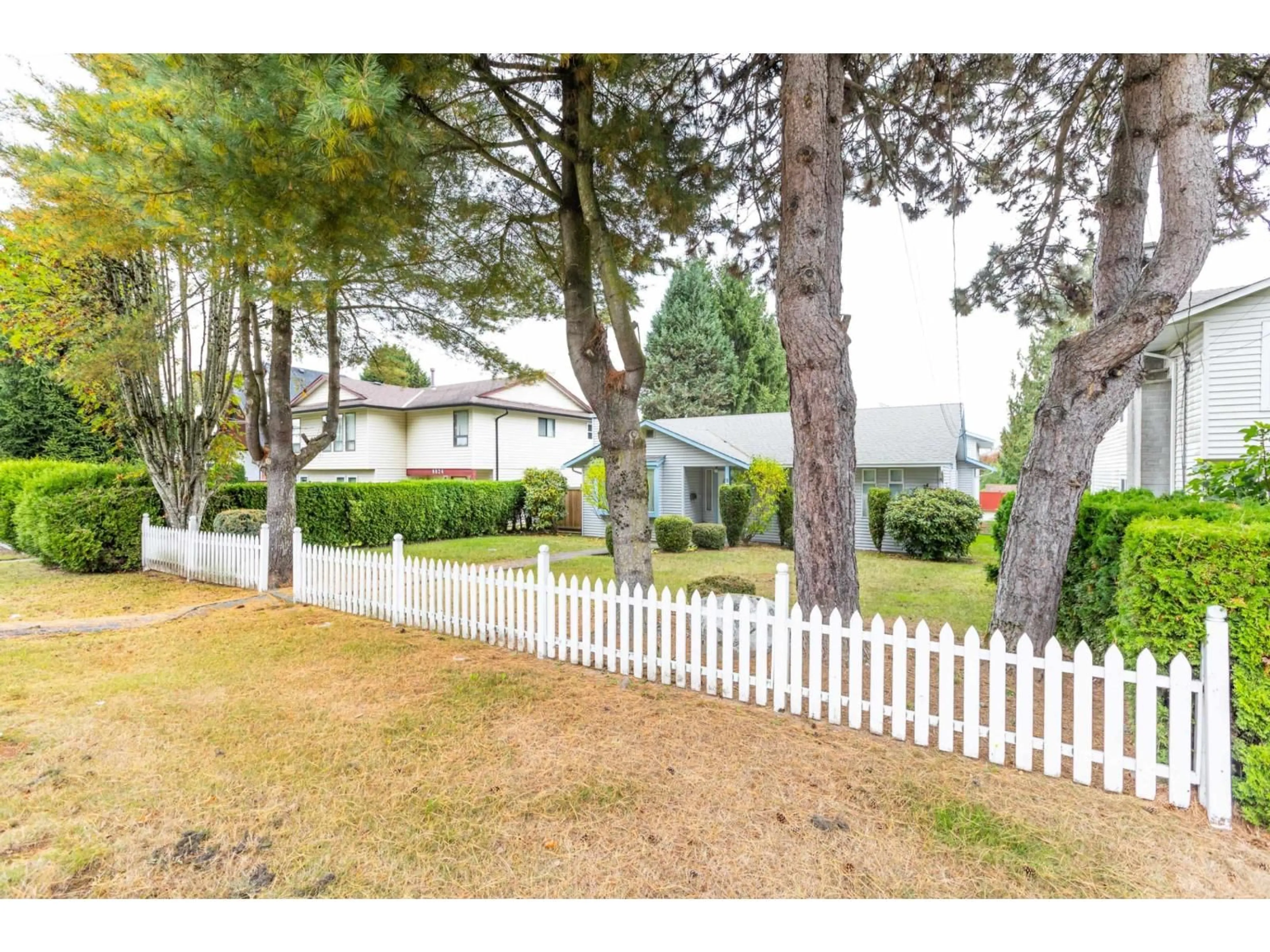 Unknown for 9820 156 STREET, Surrey British Columbia V3R4L3