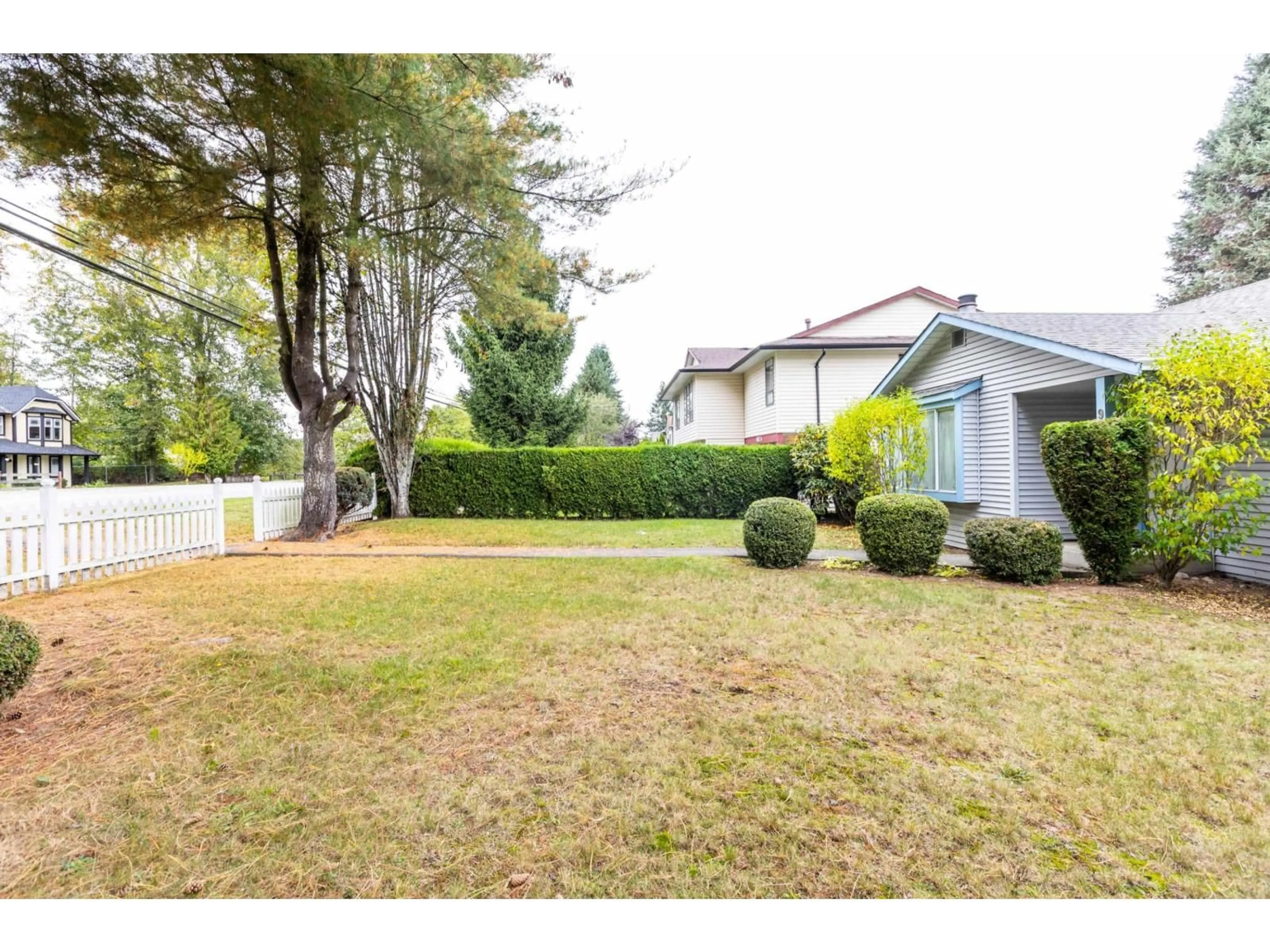 Unknown for 9820 156 STREET, Surrey British Columbia V3R4L3