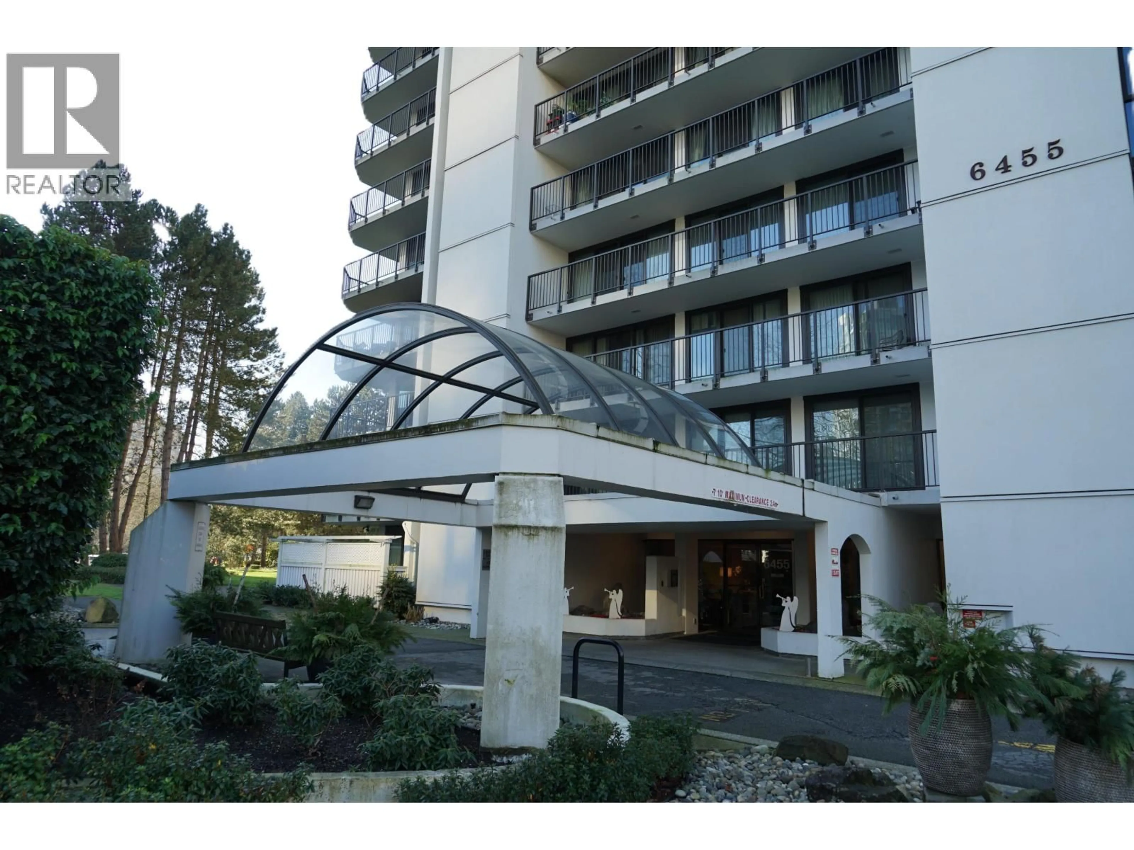 Indoor foyer for 808 - 6455 WILLINGDON AVENUE, Burnaby British Columbia V5H4E4