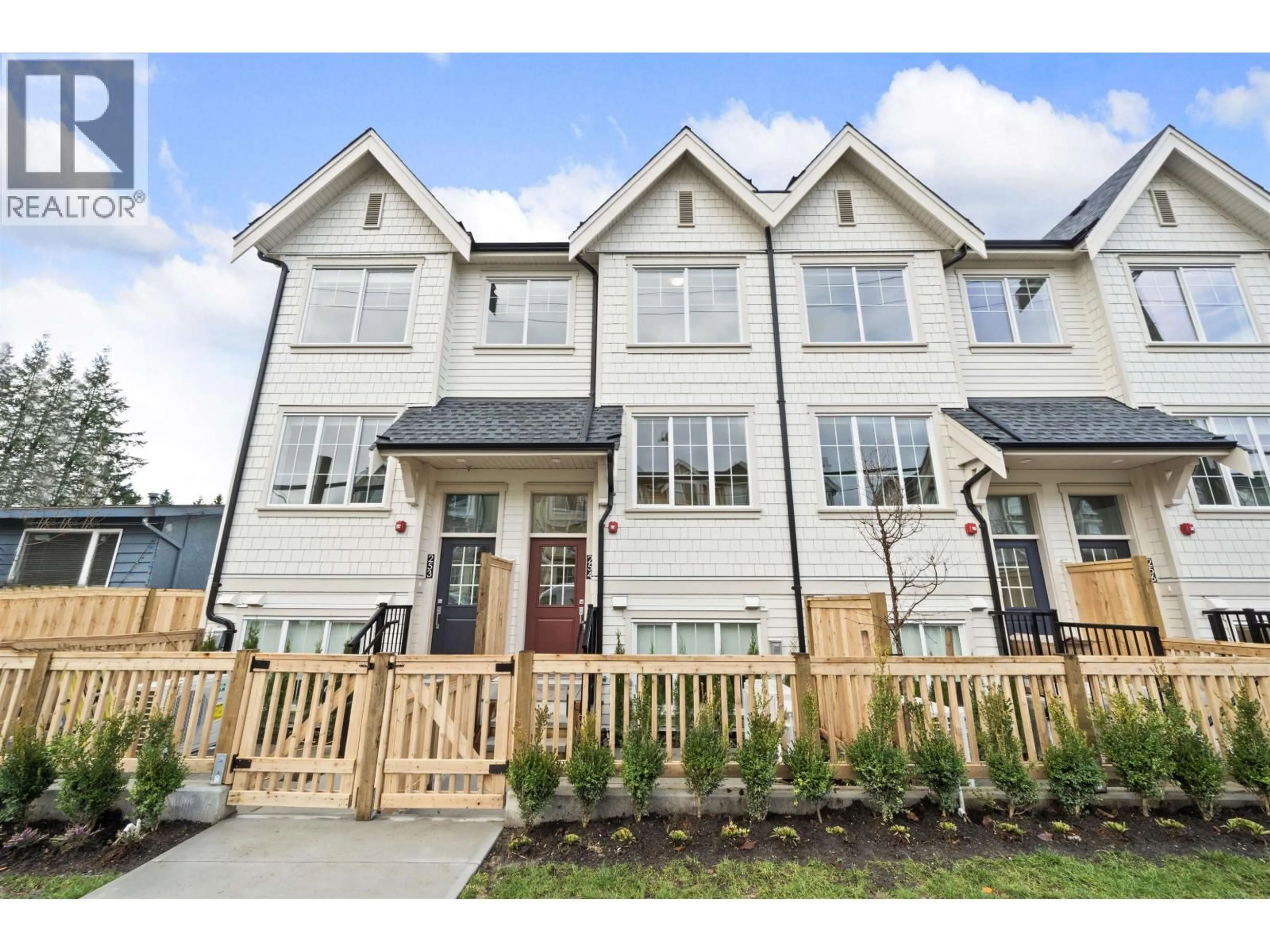 Unknown for 254 - 720 ROBINSON STREET, Coquitlam British Columbia V3J0P9