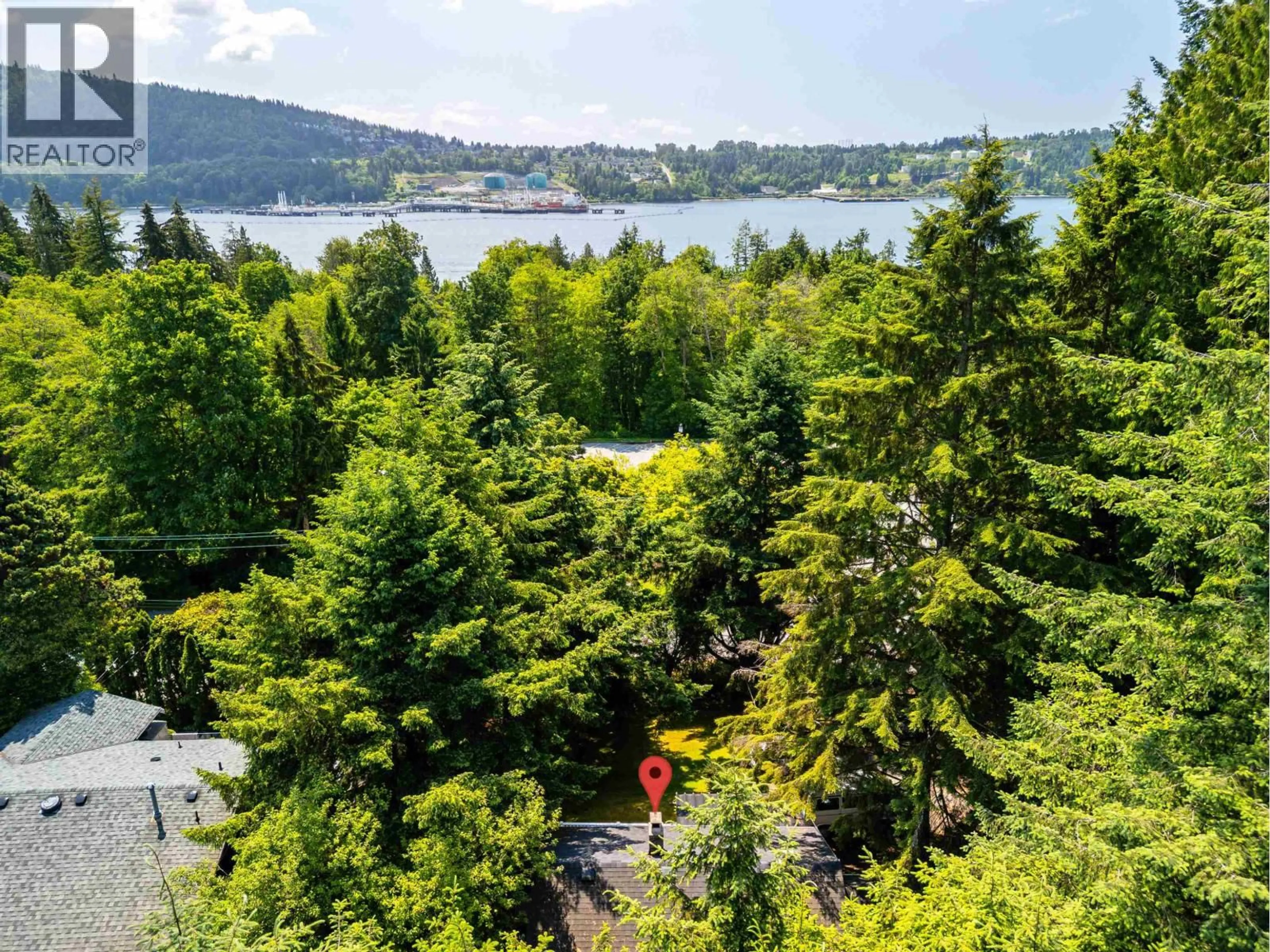A pic from outside/outdoor area/front of a property/back of a property/a pic from drone, water/lake/river/ocean view for 4150 DOLLARTON HIGHWAY, North Vancouver British Columbia V7G1A2