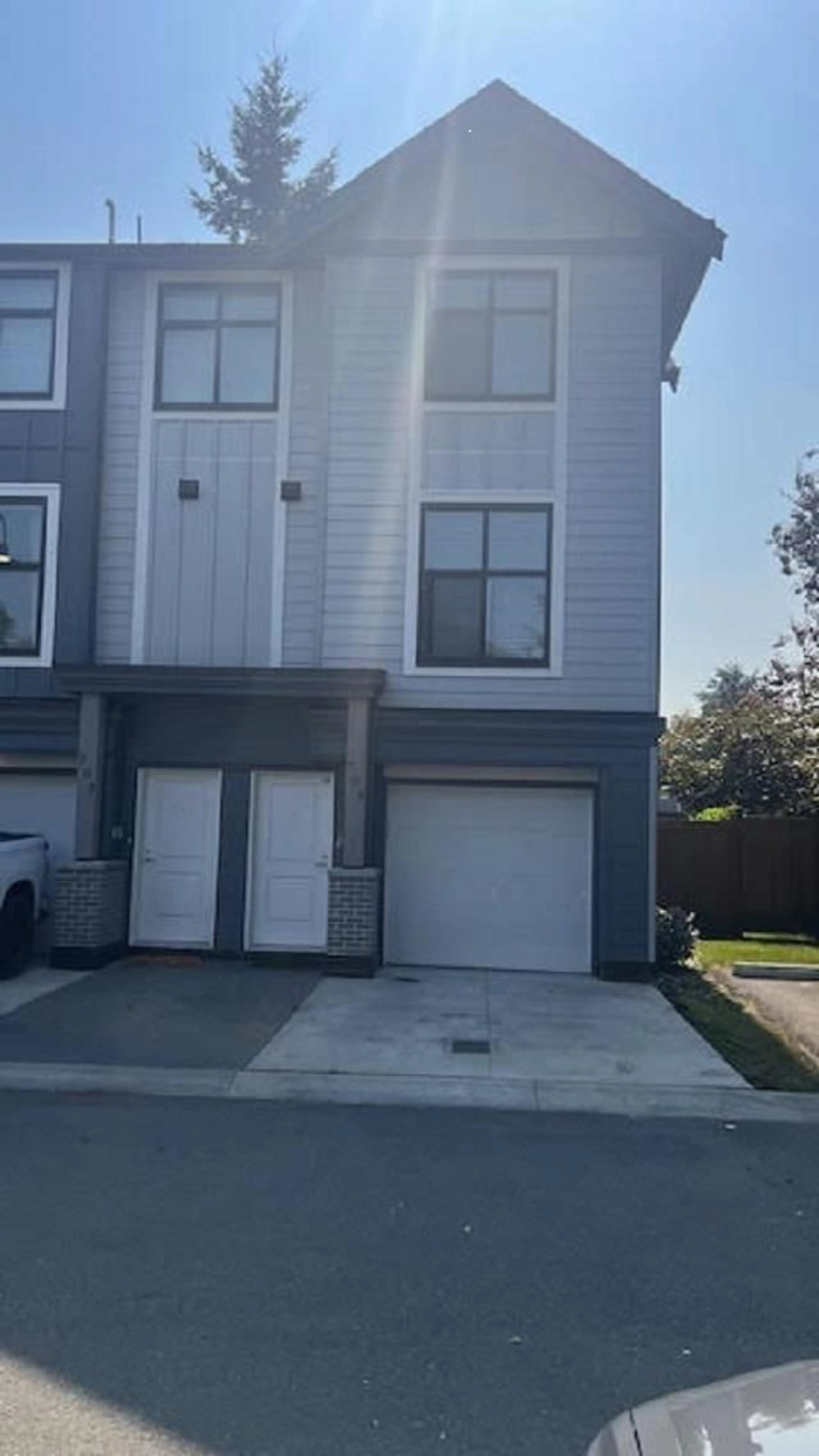 Unknown for 704 - 2267 MCKENZIE ROAD, Abbotsford British Columbia V2S0M9