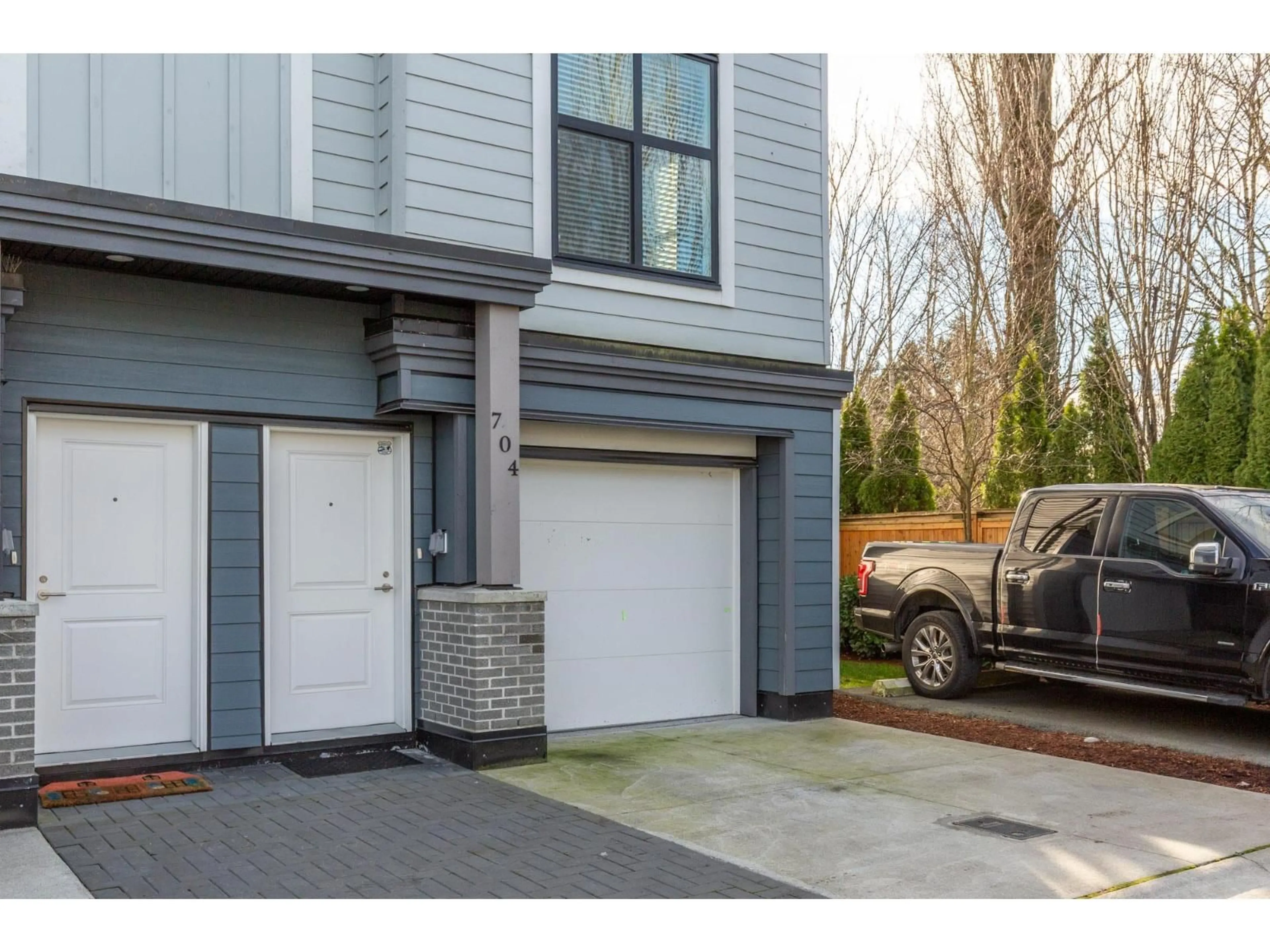 Unknown for 704 - 2267 MCKENZIE ROAD, Abbotsford British Columbia V2S0M9