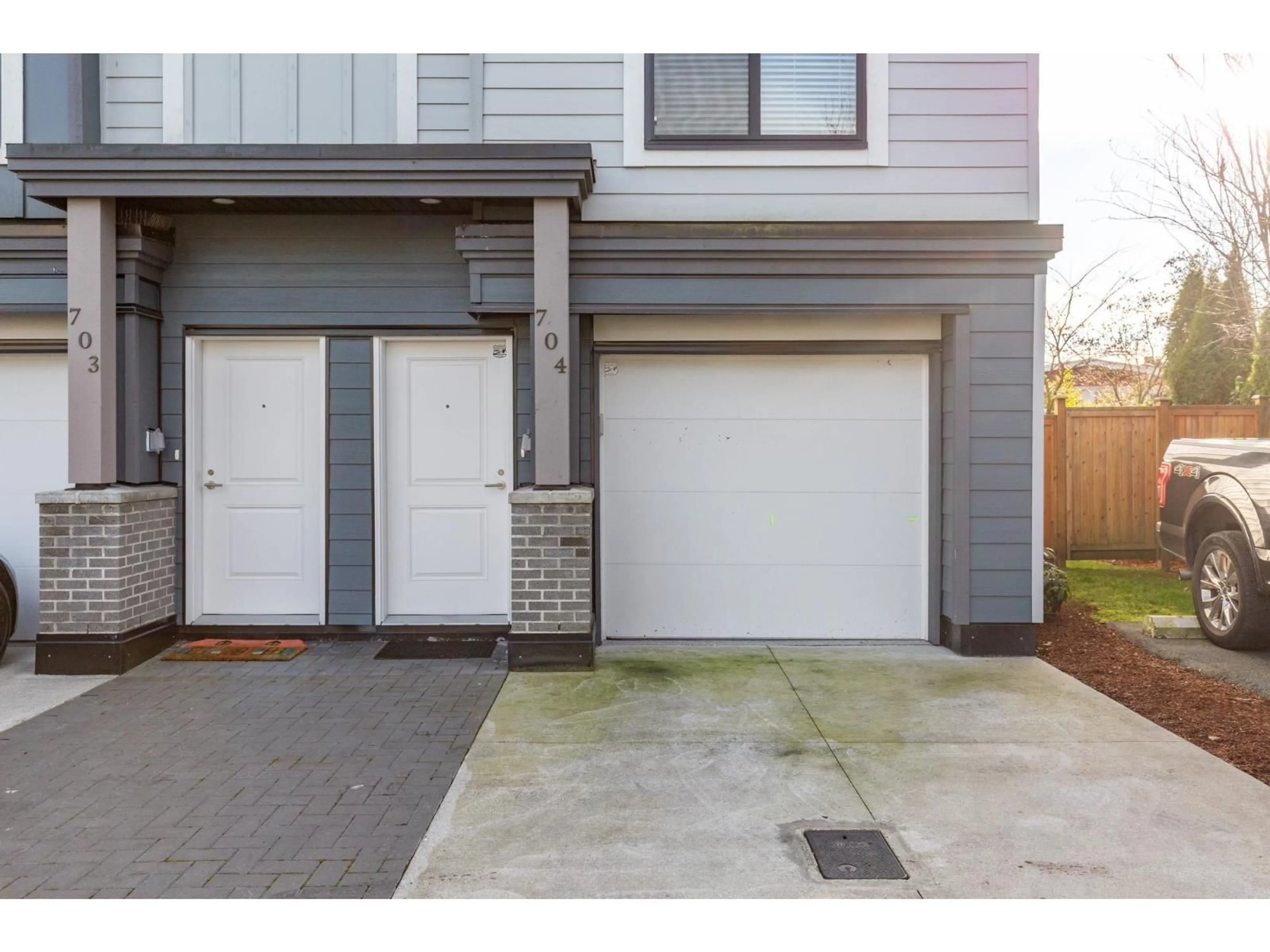 Unknown for 704 - 2267 MCKENZIE ROAD, Abbotsford British Columbia V2S0M9