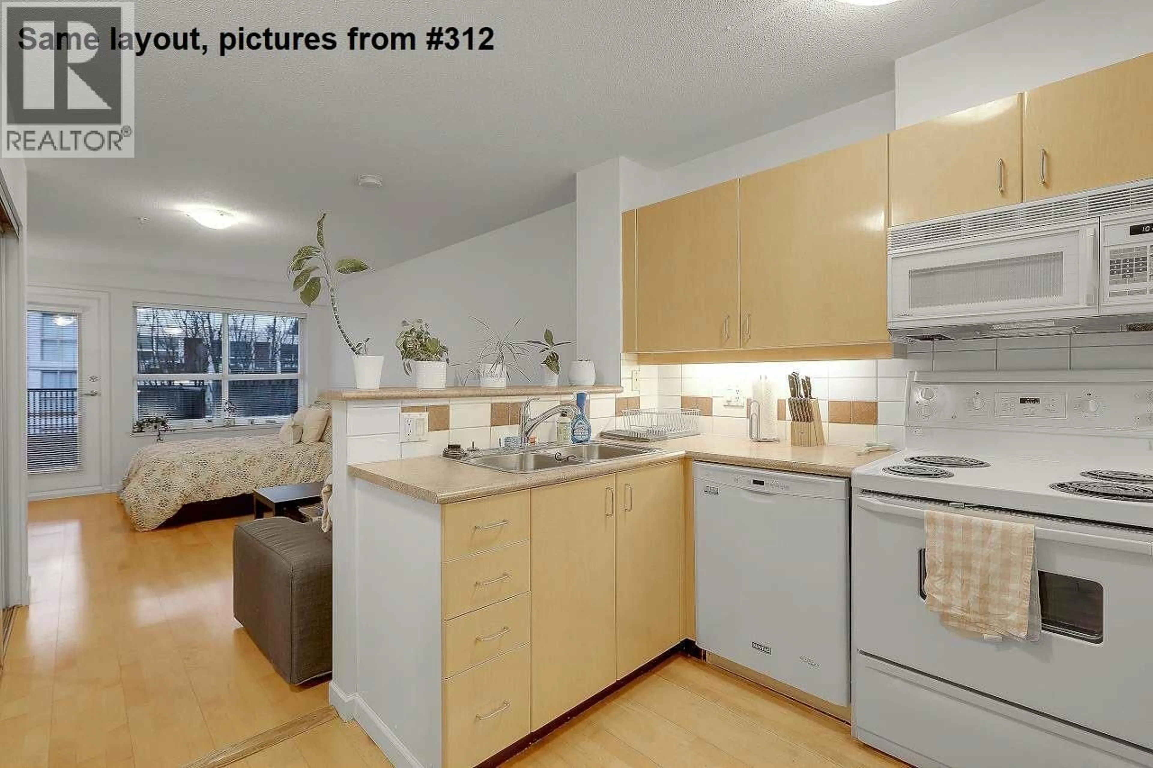 Standard kitchen, unknown for PH412 - 2680 4TH AVENUE, Vancouver British Columbia V6K4S3