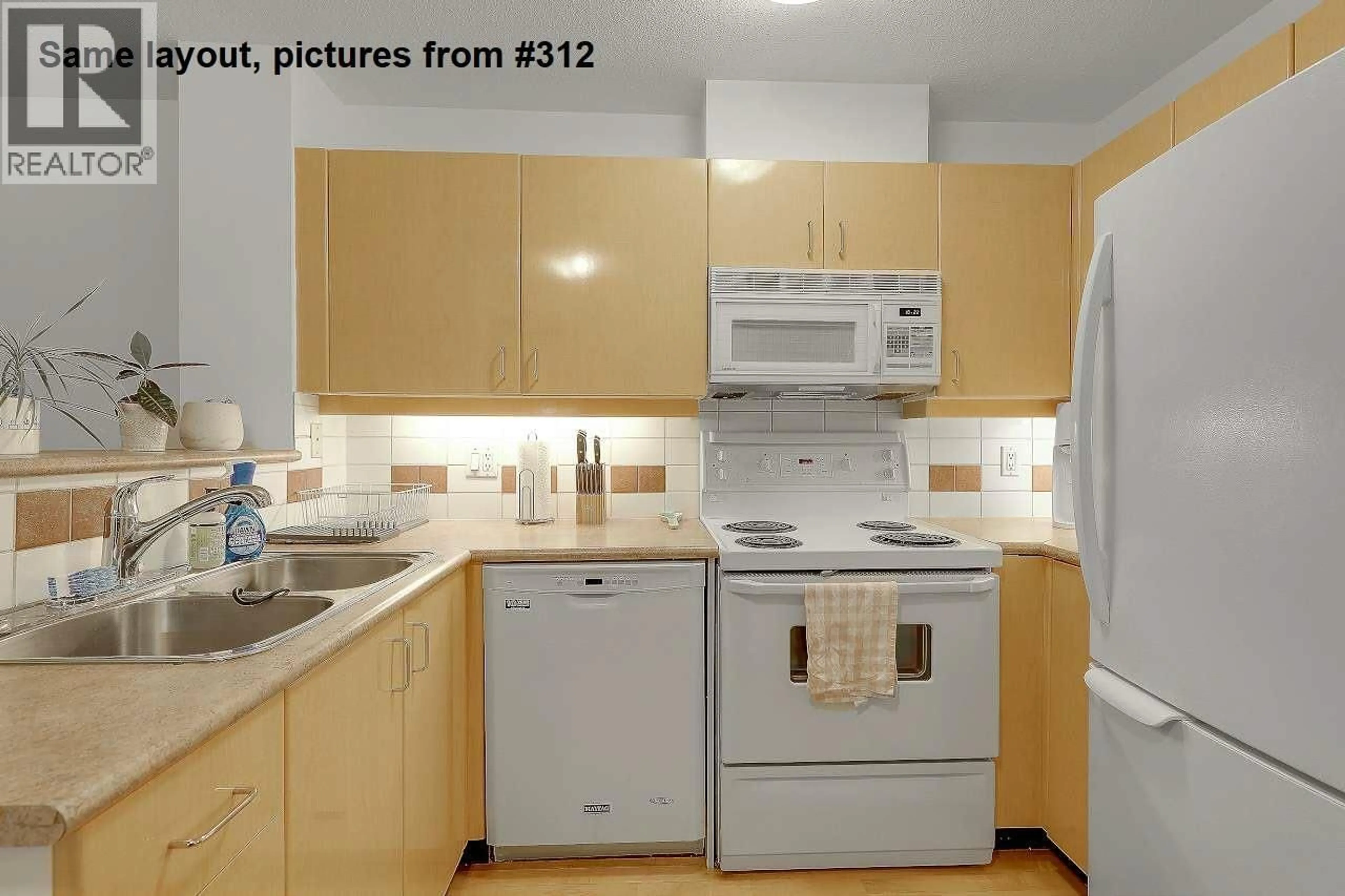 Standard kitchen, unknown for PH412 - 2680 4TH AVENUE, Vancouver British Columbia V6K4S3