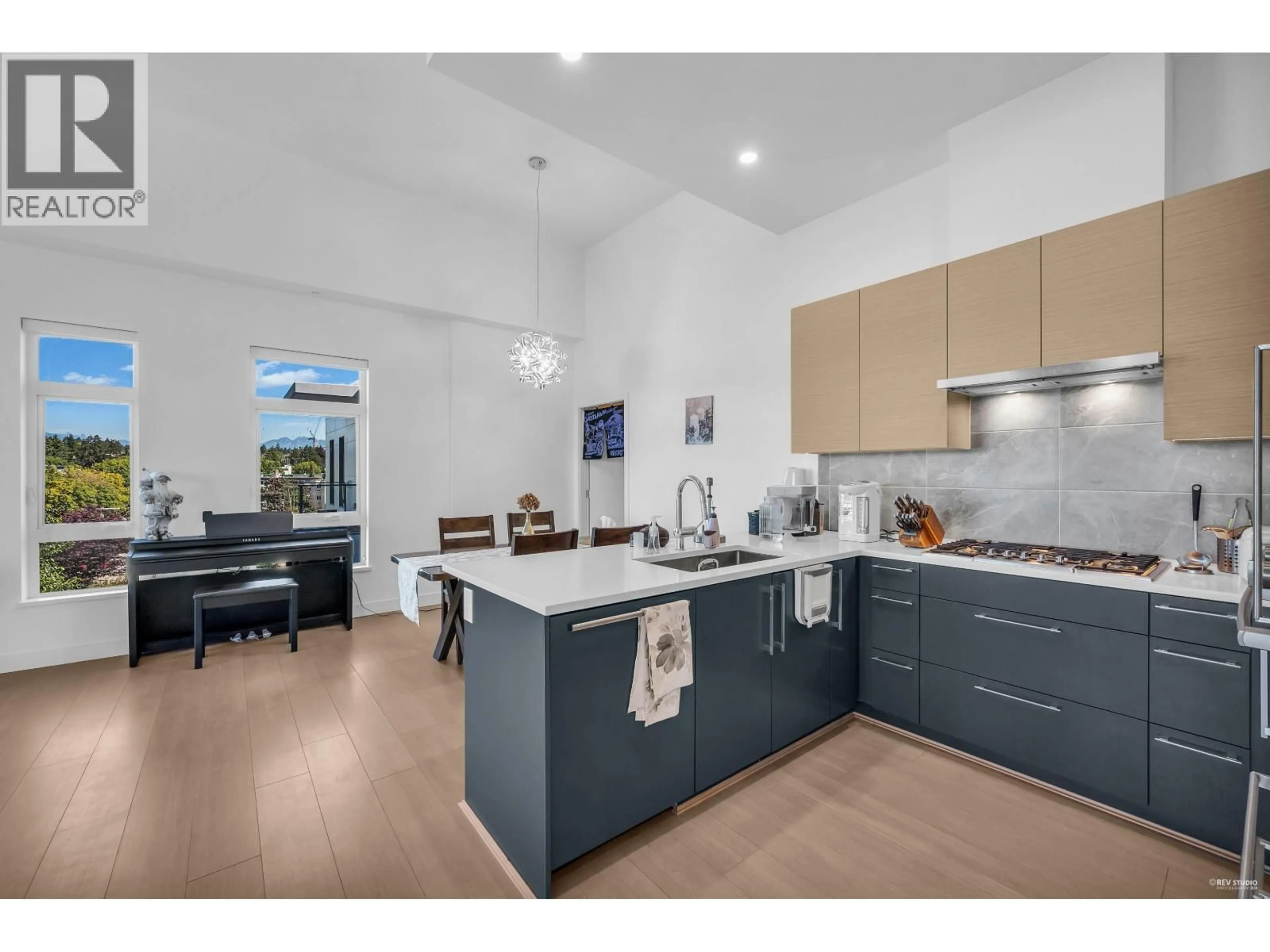 Open concept kitchen, unknown for 602 - 8888 OSLER STREET, Vancouver British Columbia V6P4G2