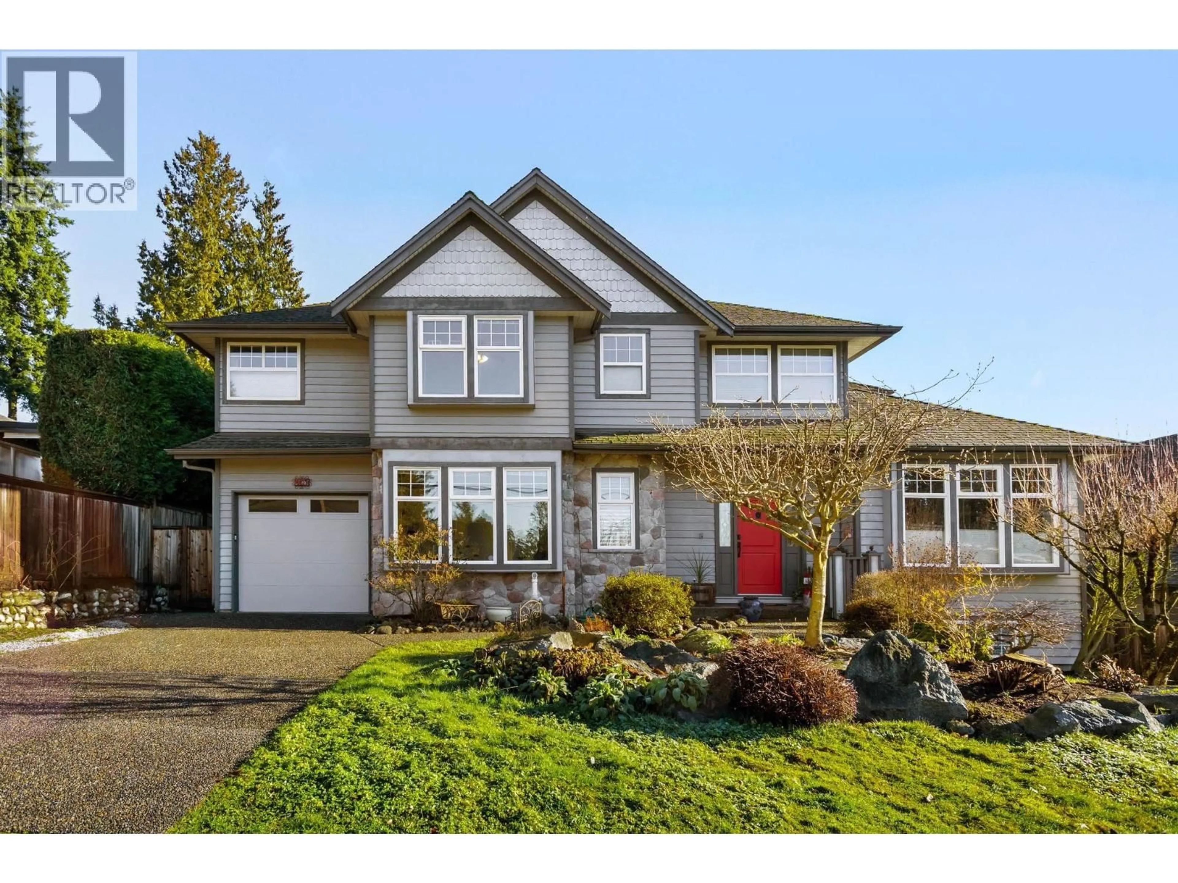 Home with vinyl exterior material, street for 407 DELMONT STREET, Coquitlam British Columbia V3K4G3