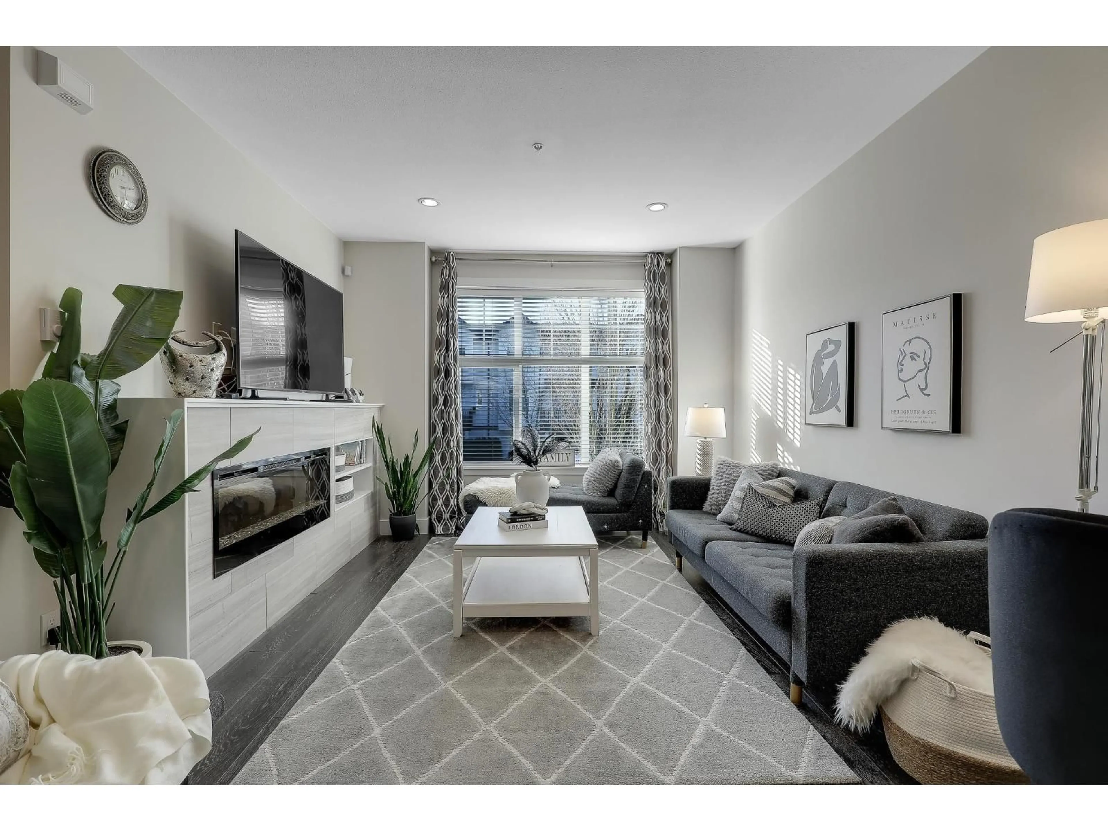 Living room with furniture, unknown for 79 - 7686 209 STREET, Langley British Columbia V2Y0R5