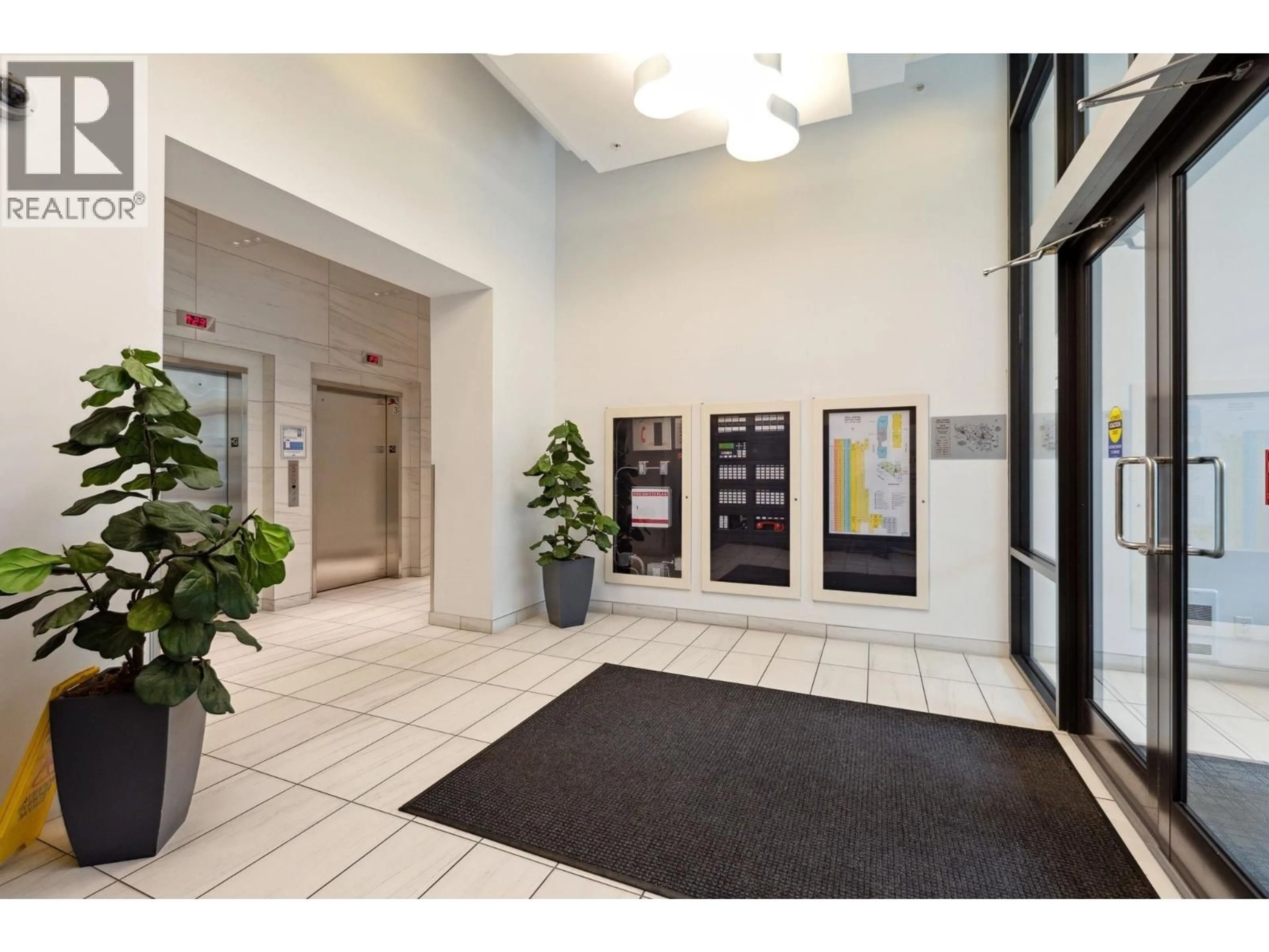 Indoor foyer for 2903 - 5470 ORMIDALE STREET, Vancouver British Columbia V5R0G6