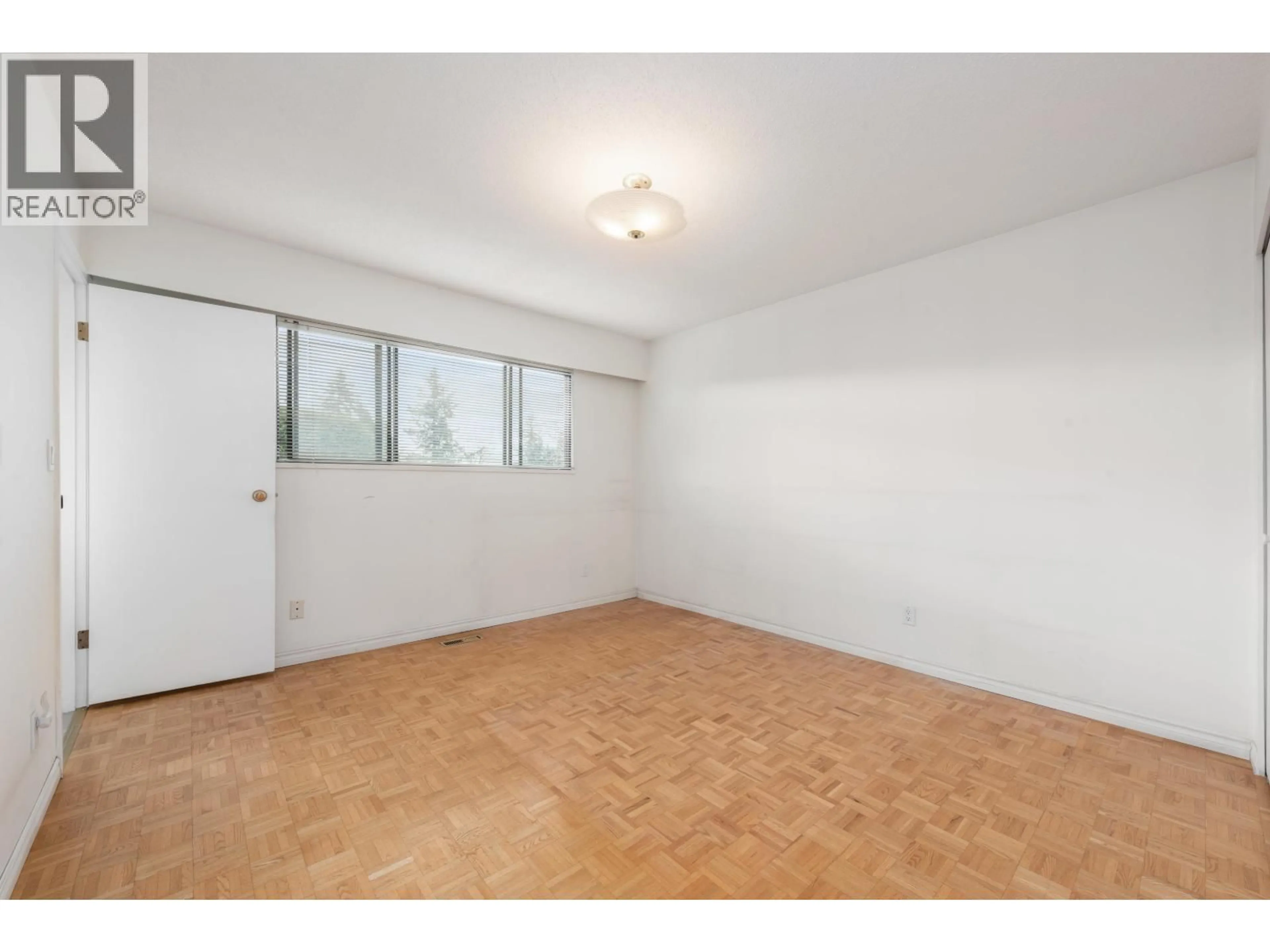 A pic of a room for 128 FINNIGAN STREET, Coquitlam British Columbia V3K5H9