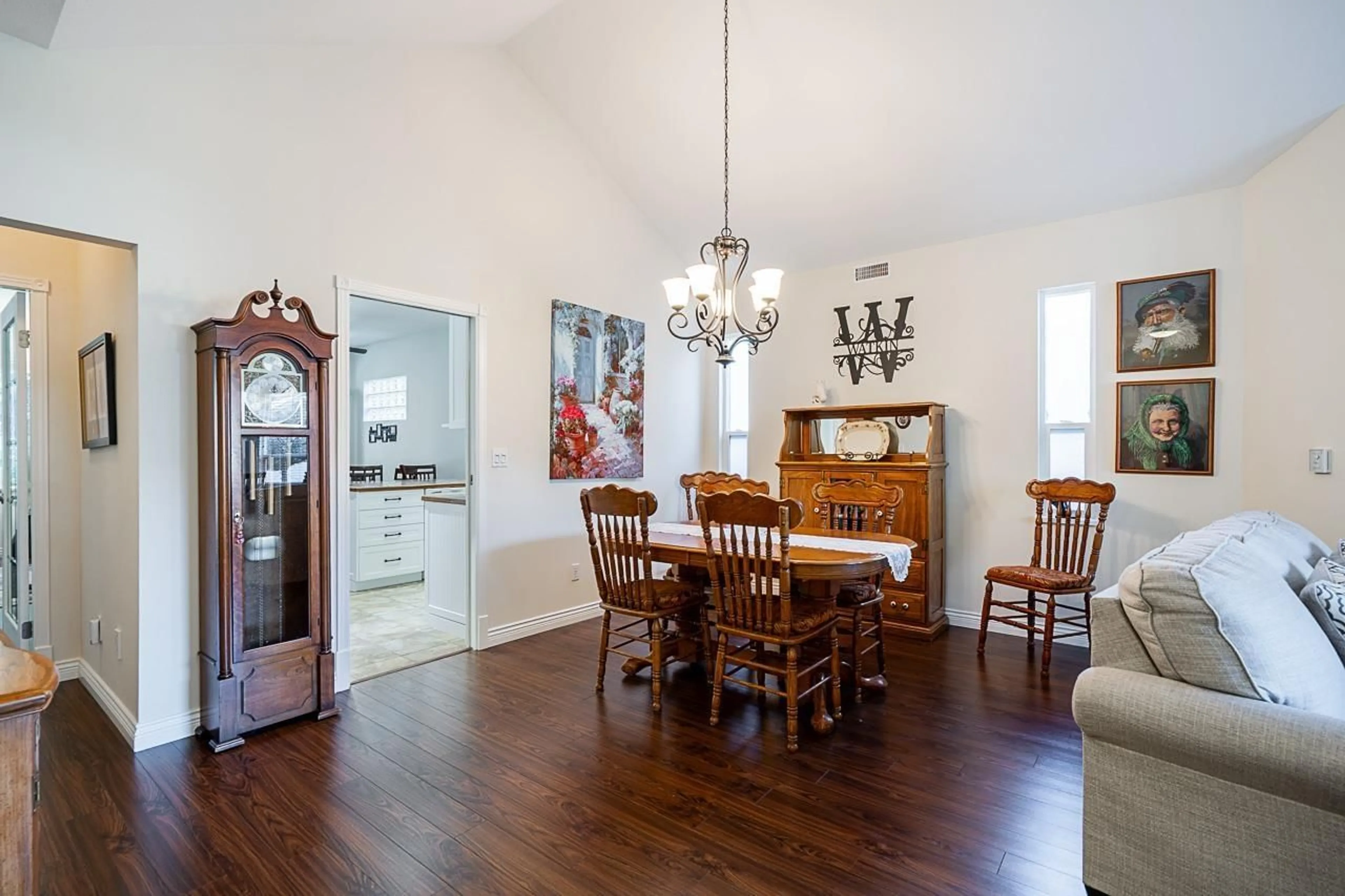 Dining room, wood/laminate floor for 314 - 20655 88 AVENUE, Langley British Columbia V1M2M5