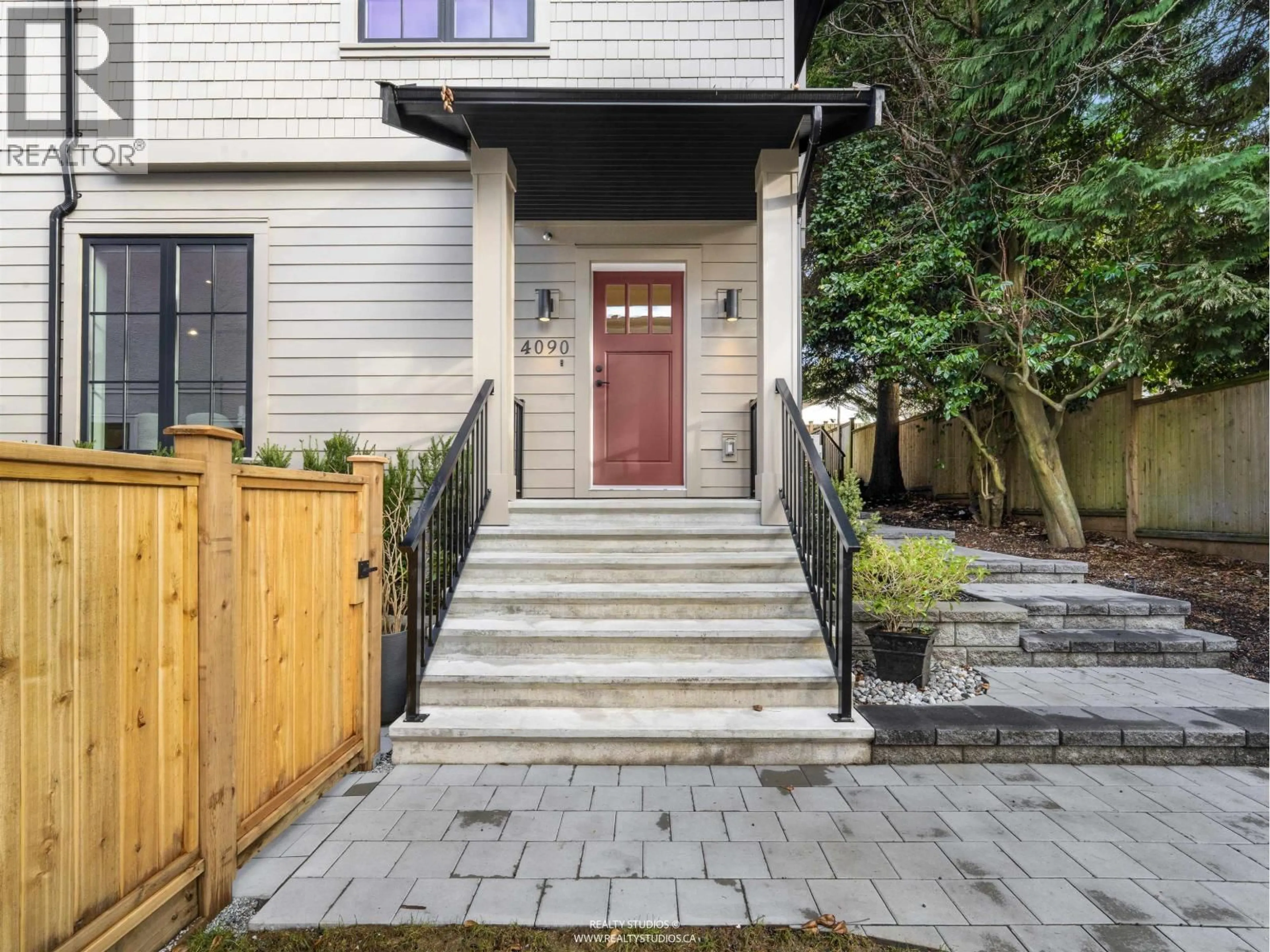 Unknown for 4090 MAPLE CRESCENT, Vancouver British Columbia V6J4B2