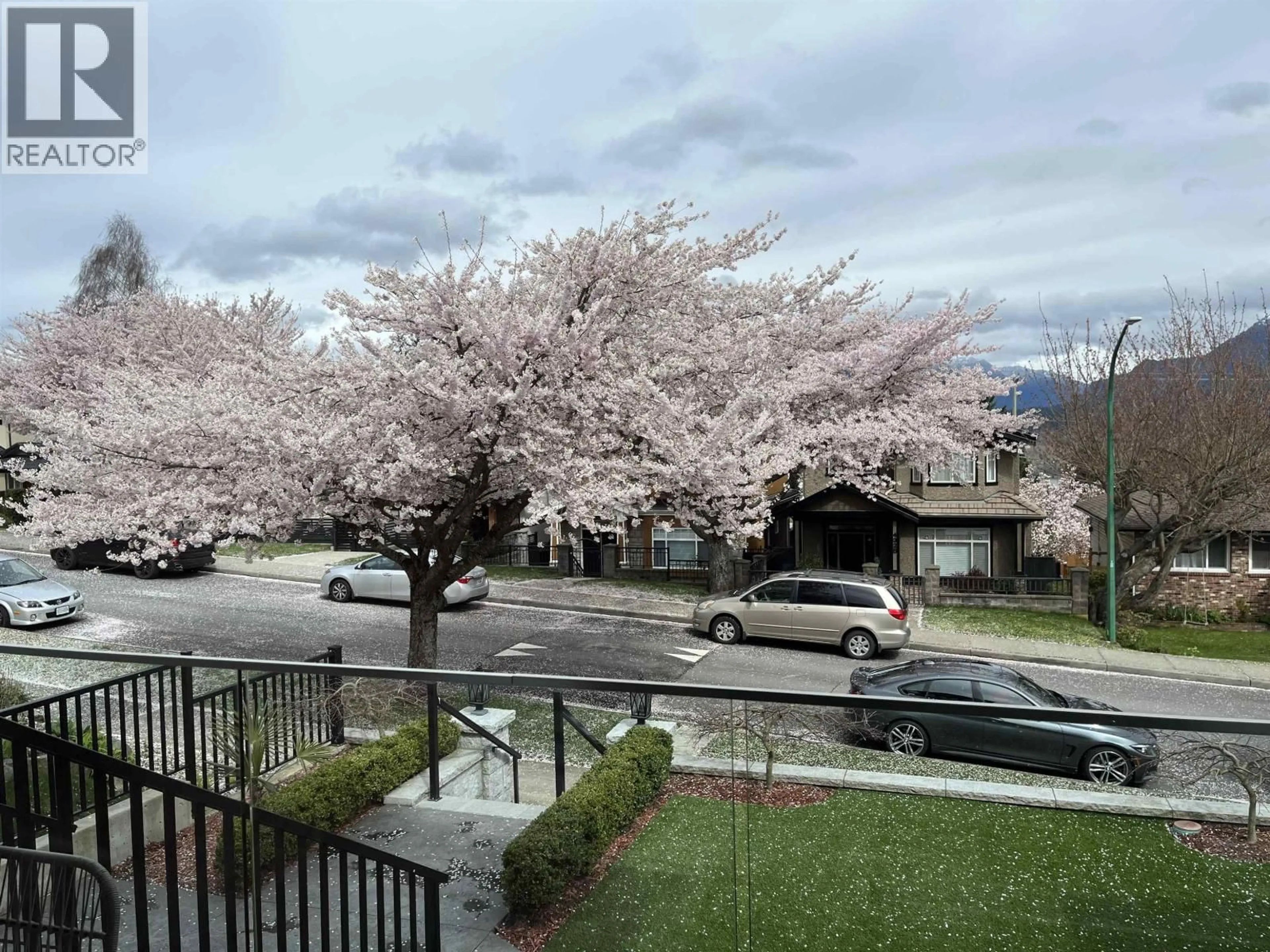 Blurry image for 4326 CAMBRIDGE STREET, Burnaby British Columbia V5C1H4