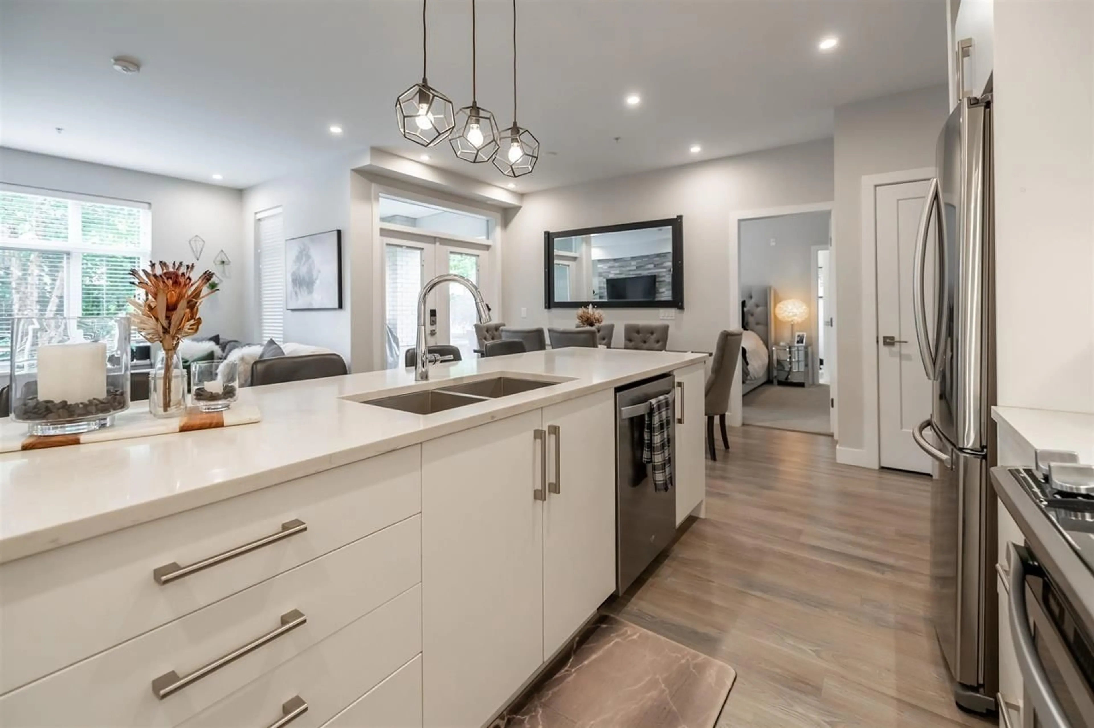 Open concept kitchen, unknown for 107 - 15436 31 AVENUE, Surrey British Columbia V3Z1H3