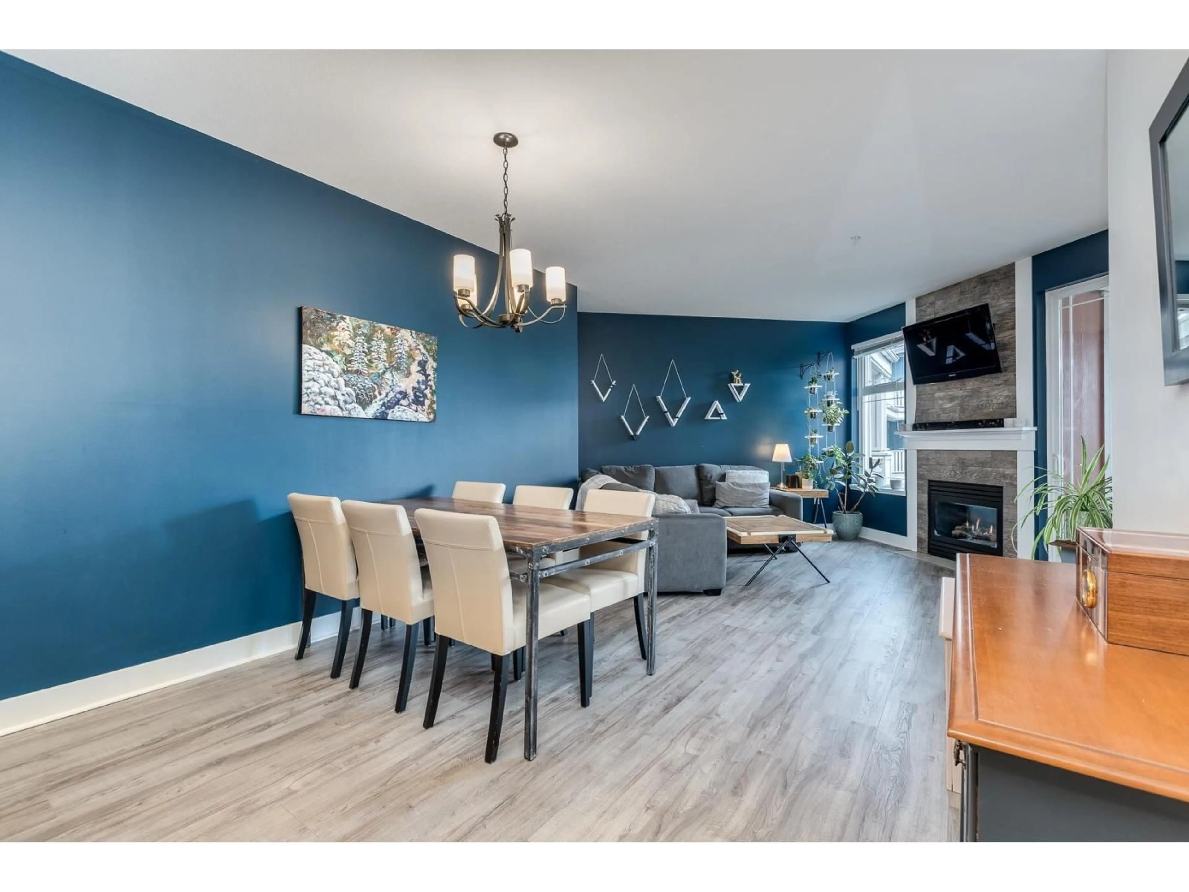 Unknown for 307 - 15368 16A AVENUE, Surrey British Columbia V4A1S9