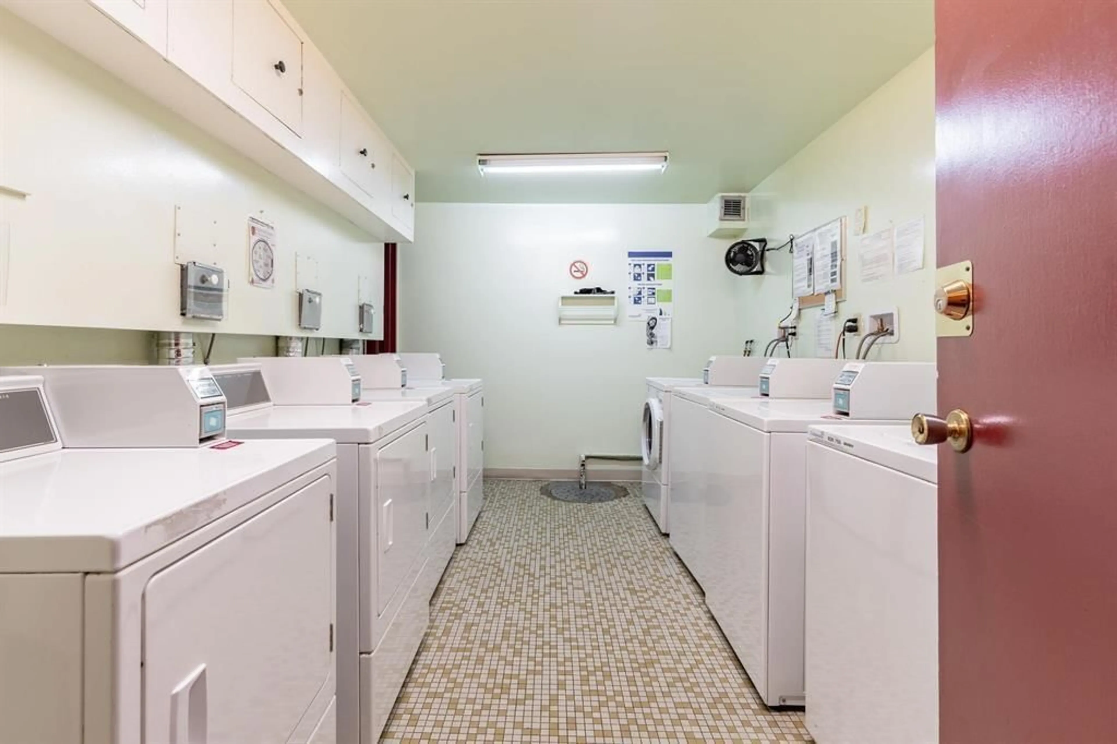 Laundry room for 123 - 11806 88 AVENUE, Delta British Columbia V4C3C5