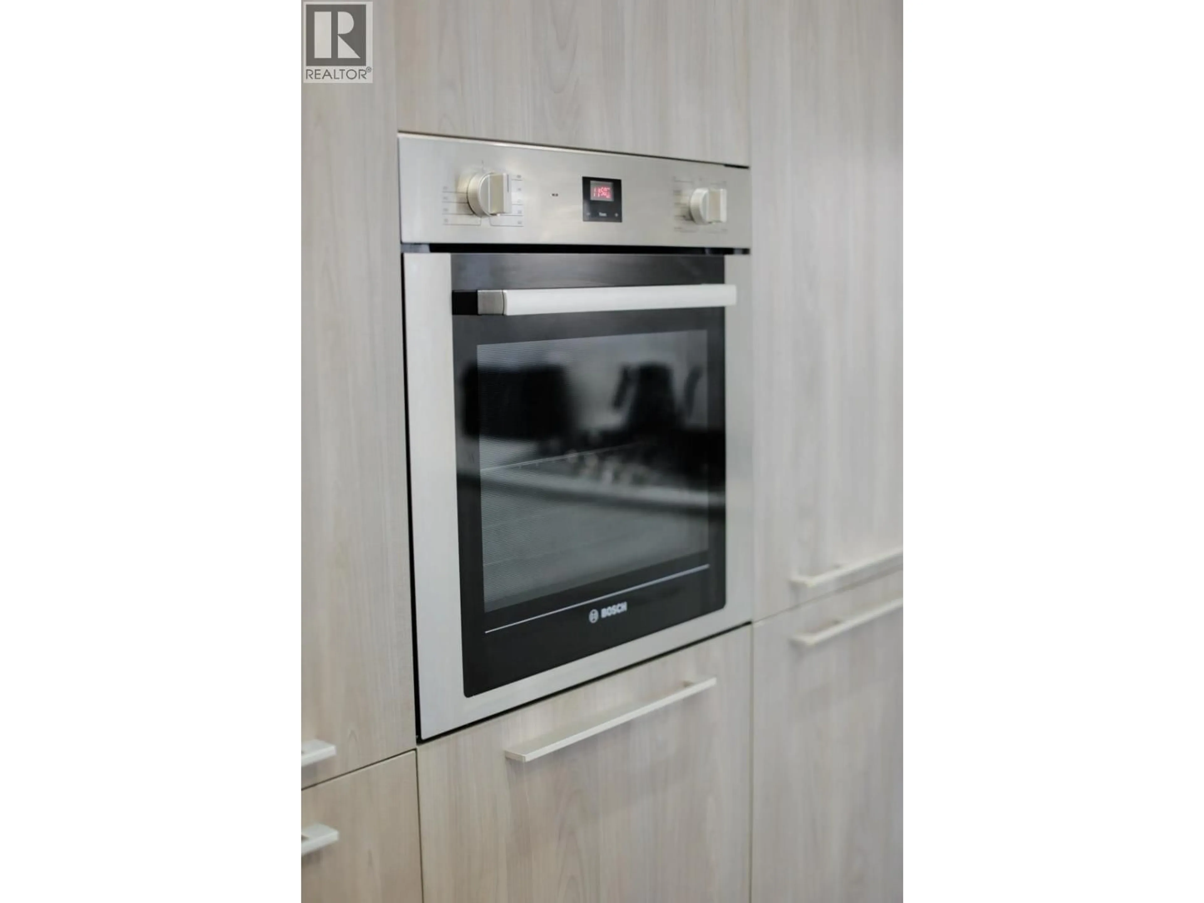 Standard kitchen, unknown for 5305 - 4510 HALIFAX WAY, Burnaby British Columbia V5C0K4