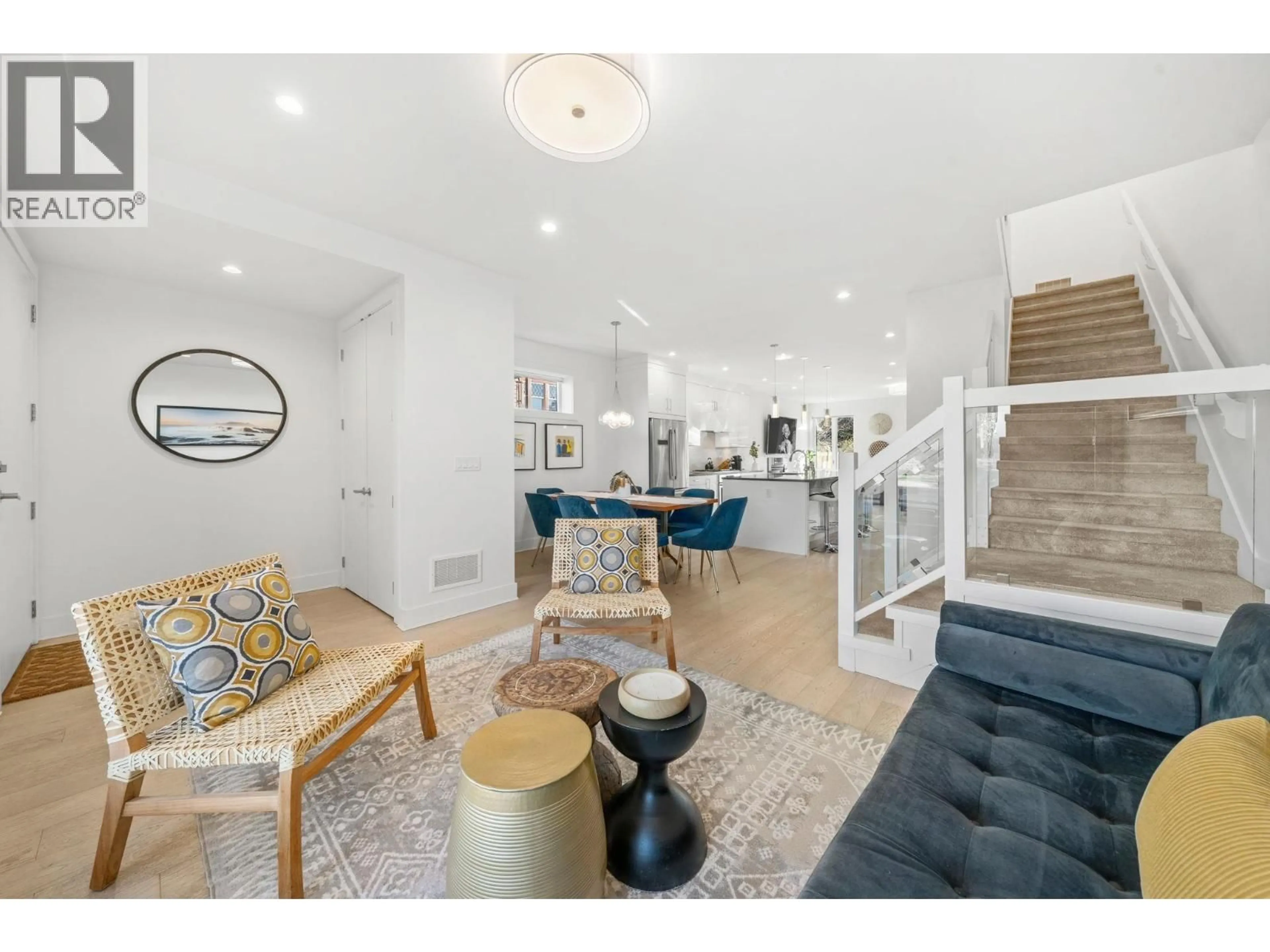 Unknown for 361 15TH STREET, North Vancouver British Columbia V7L2R6