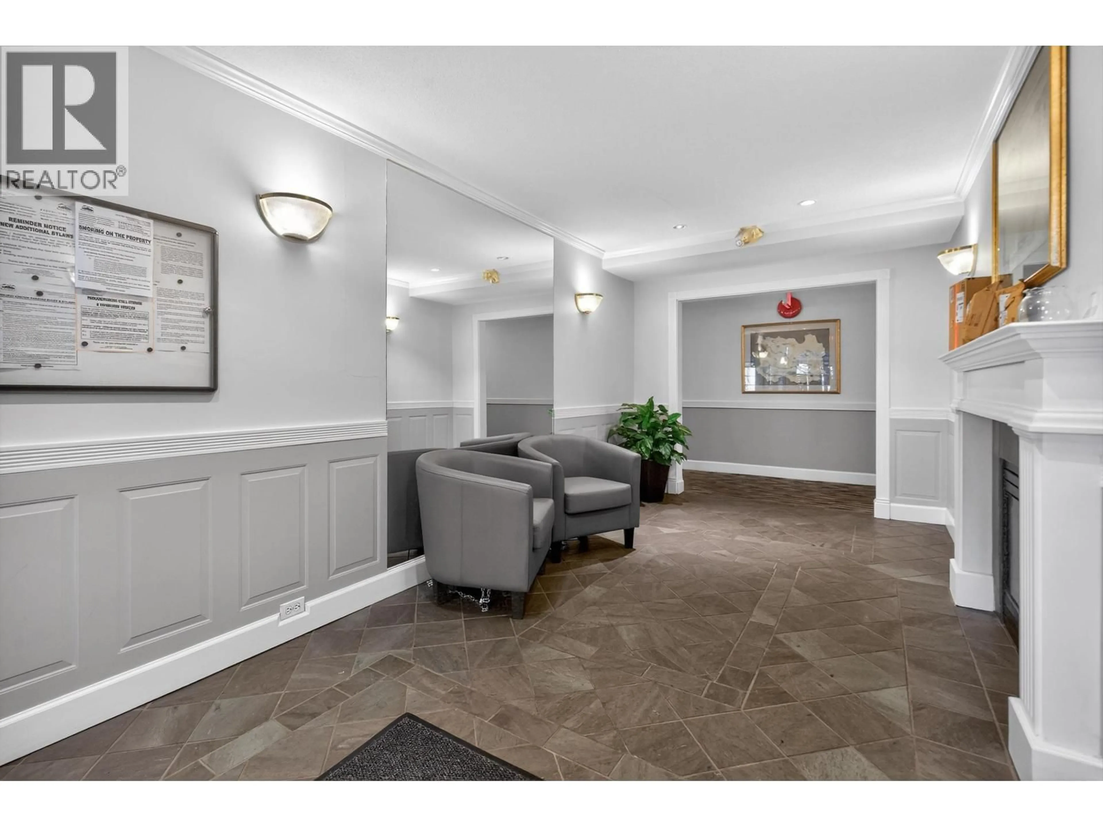 Lobby for 303 - 3738 NORFOLK STREET, Burnaby British Columbia V5G4V4