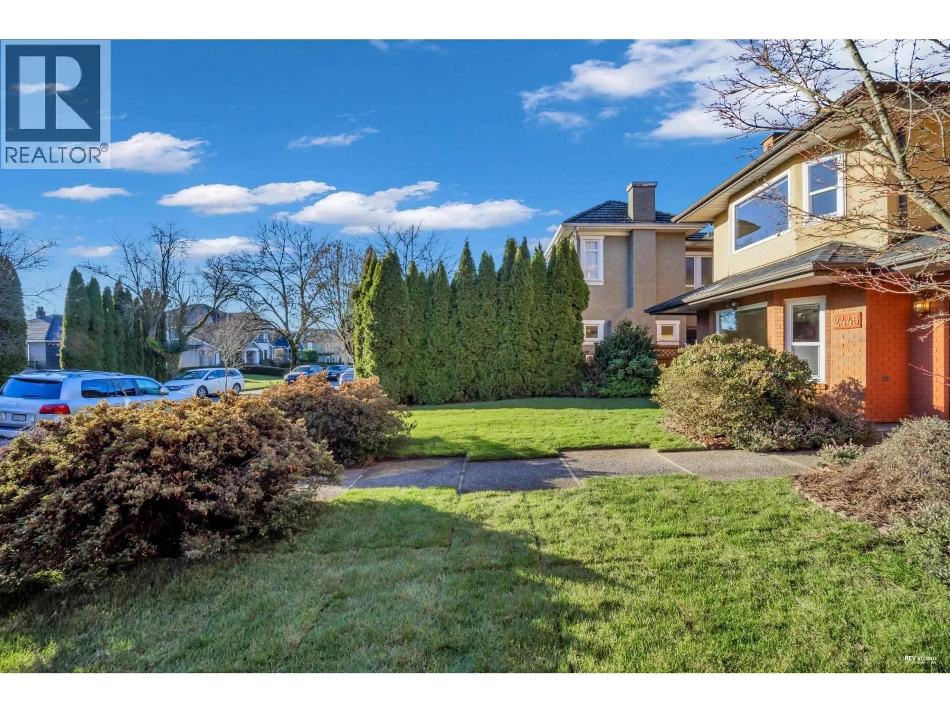 A pic from outside/outdoor area/front of a property/back of a property/a pic from drone, unknown for 2445 W 19TH AVENUE, Vancouver British Columbia V6L1C8