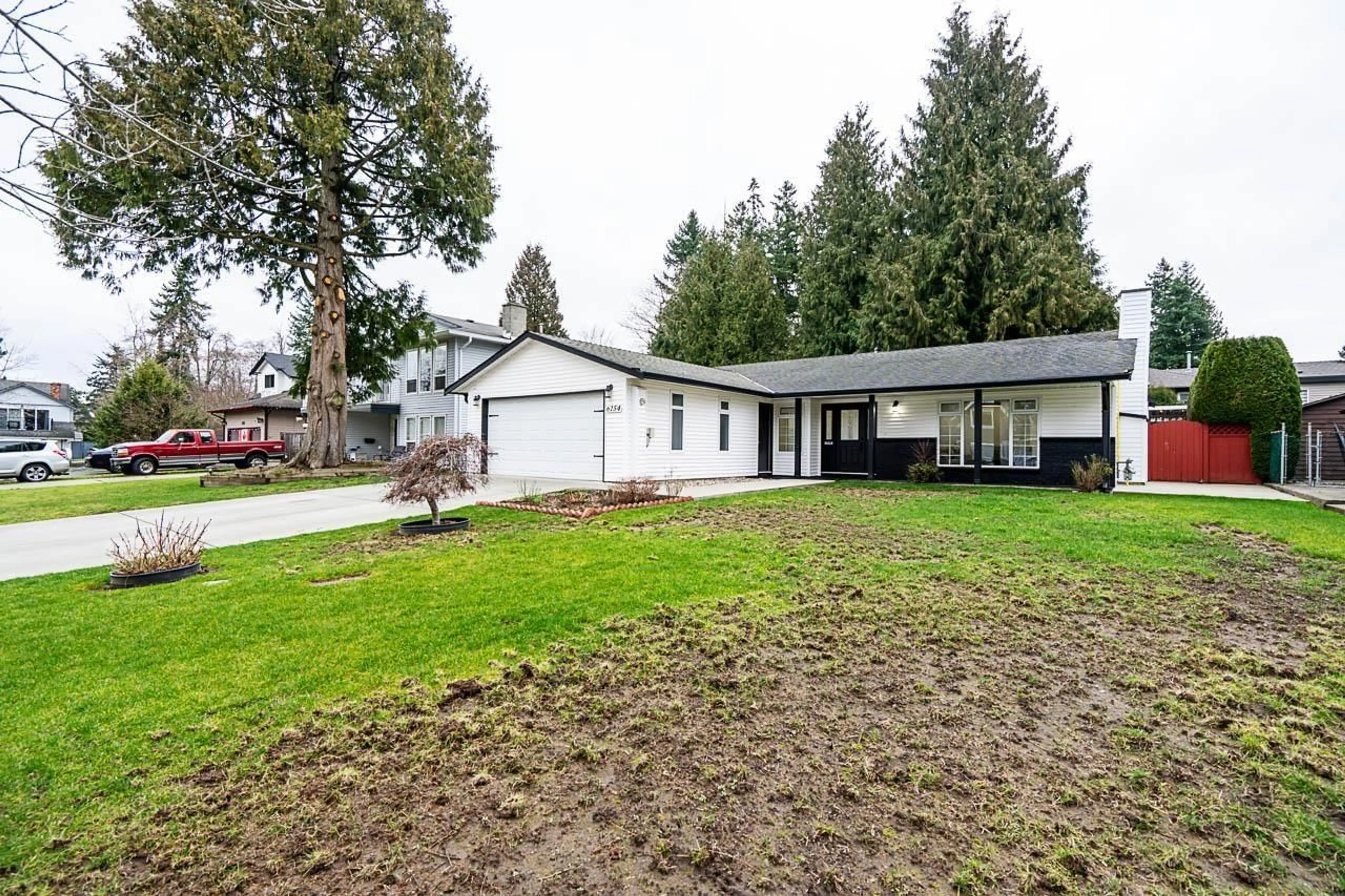 A pic from outside/outdoor area/front of a property/back of a property/a pic from drone, unknown for 6154 130B STREET, Surrey British Columbia V3X2G9