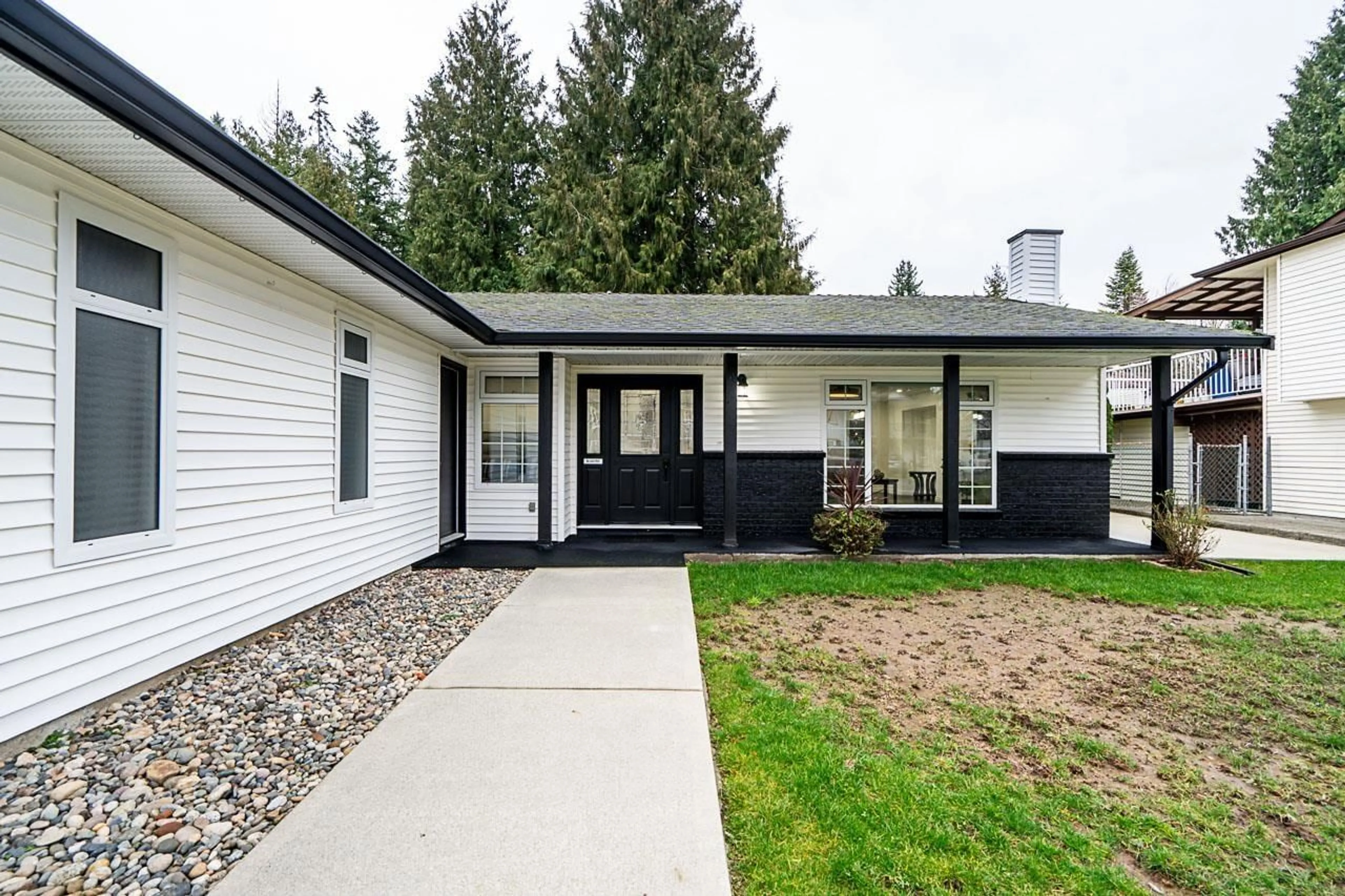 Home with vinyl exterior material, street for 6154 130B STREET, Surrey British Columbia V3X2G9