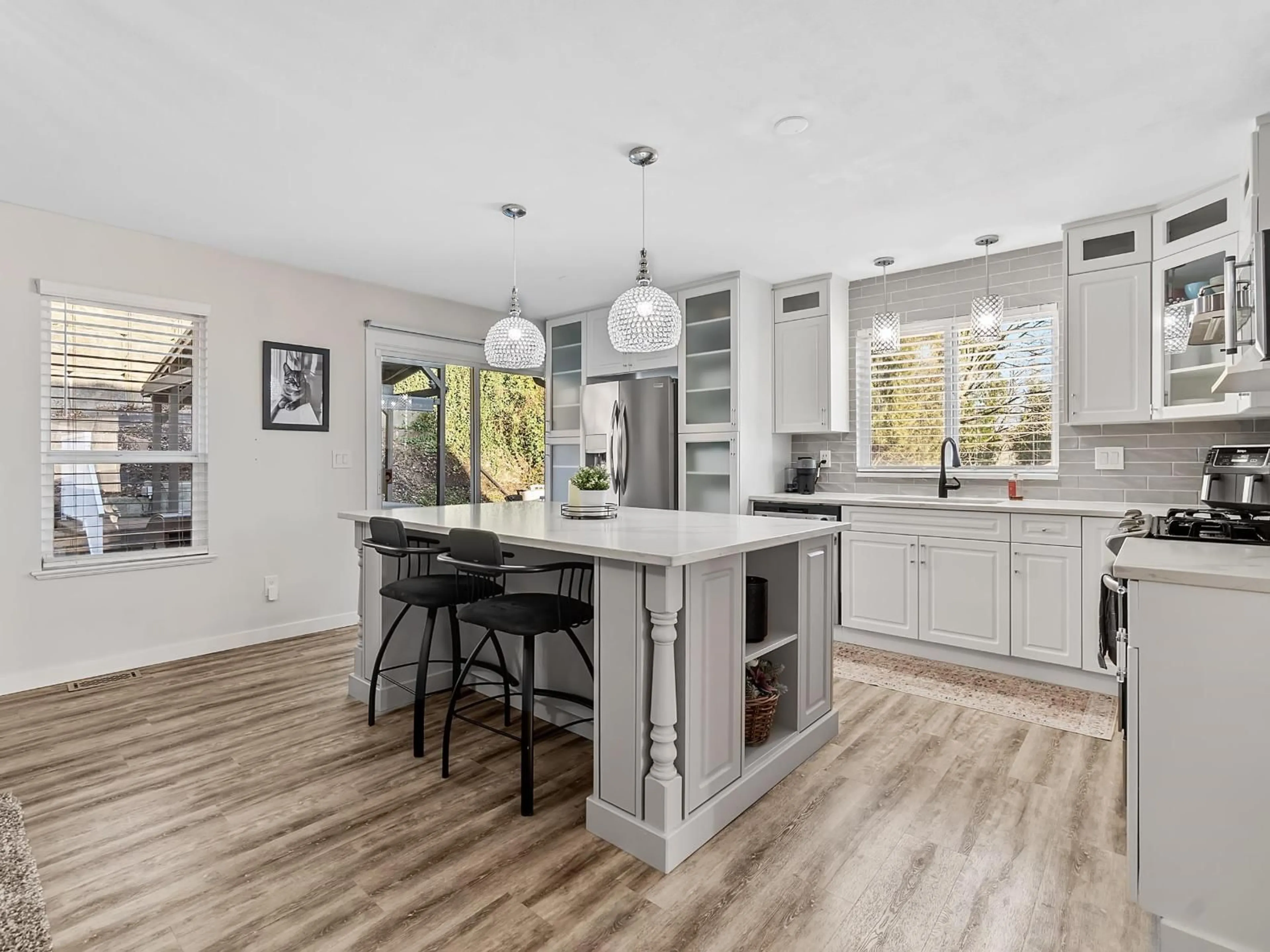 Open concept kitchen, unknown for 34751 DELAIR ROAD, Abbotsford British Columbia V2S2E1