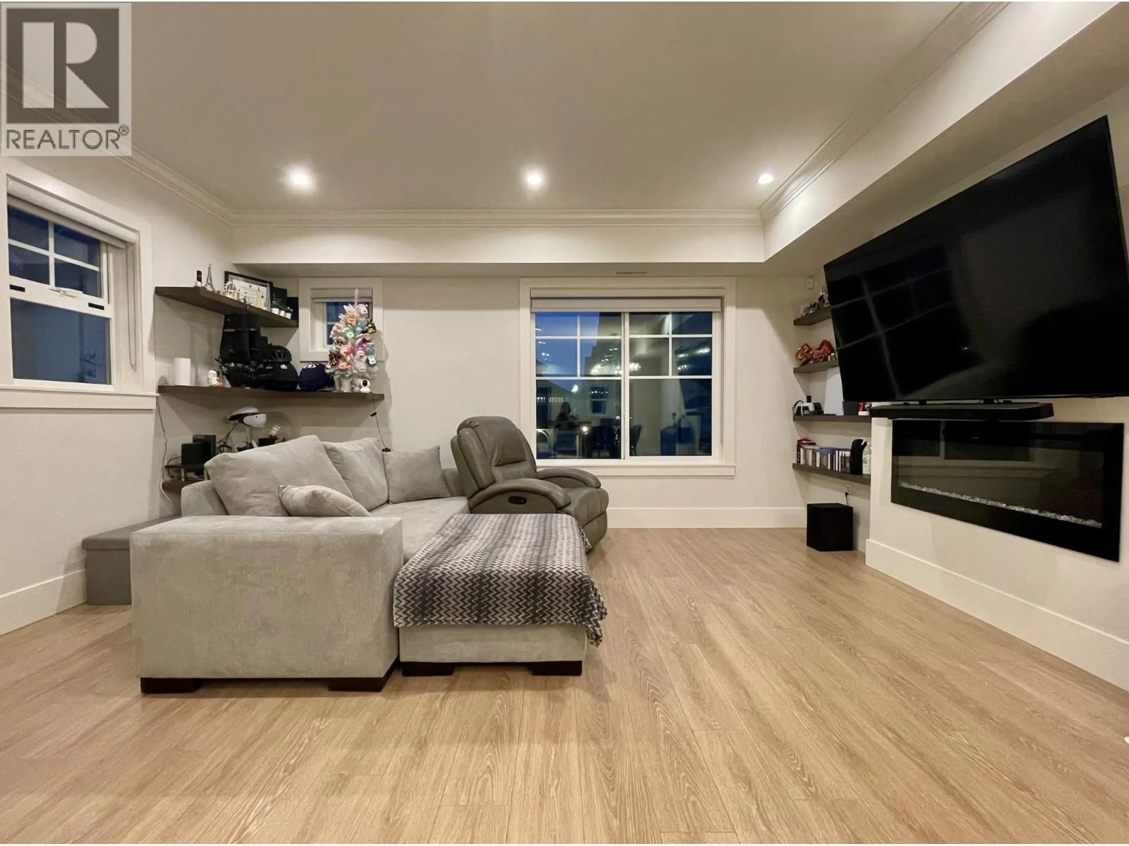 Living room with furniture, unknown for 7 - 9211 MCKIM WAY, Richmond British Columbia V6X0T1