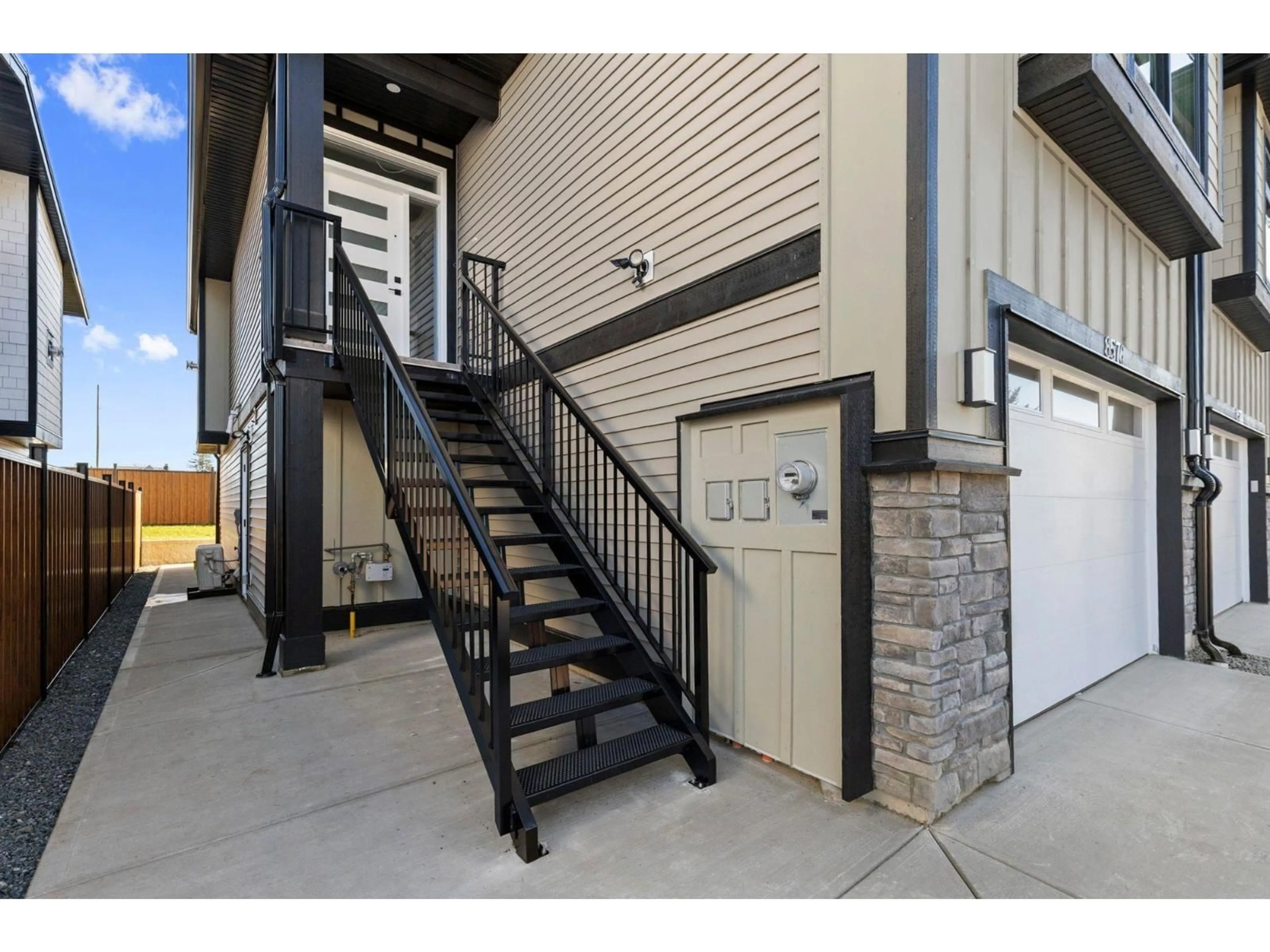 Unknown for 8576 DUNBAR WAY, Mission British Columbia V4S0A7