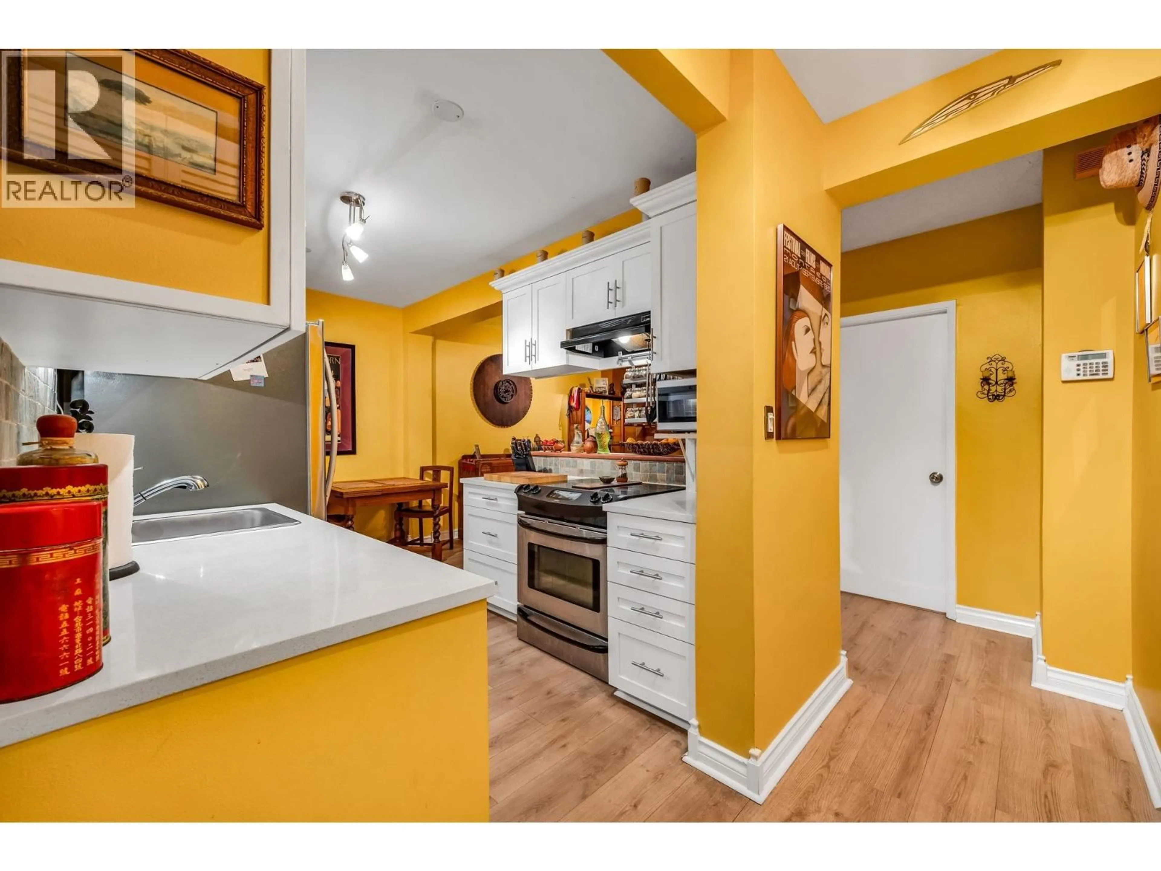 Open concept kitchen, unknown for 109 - 1655 NELSON STREET, Vancouver British Columbia V6G1M4