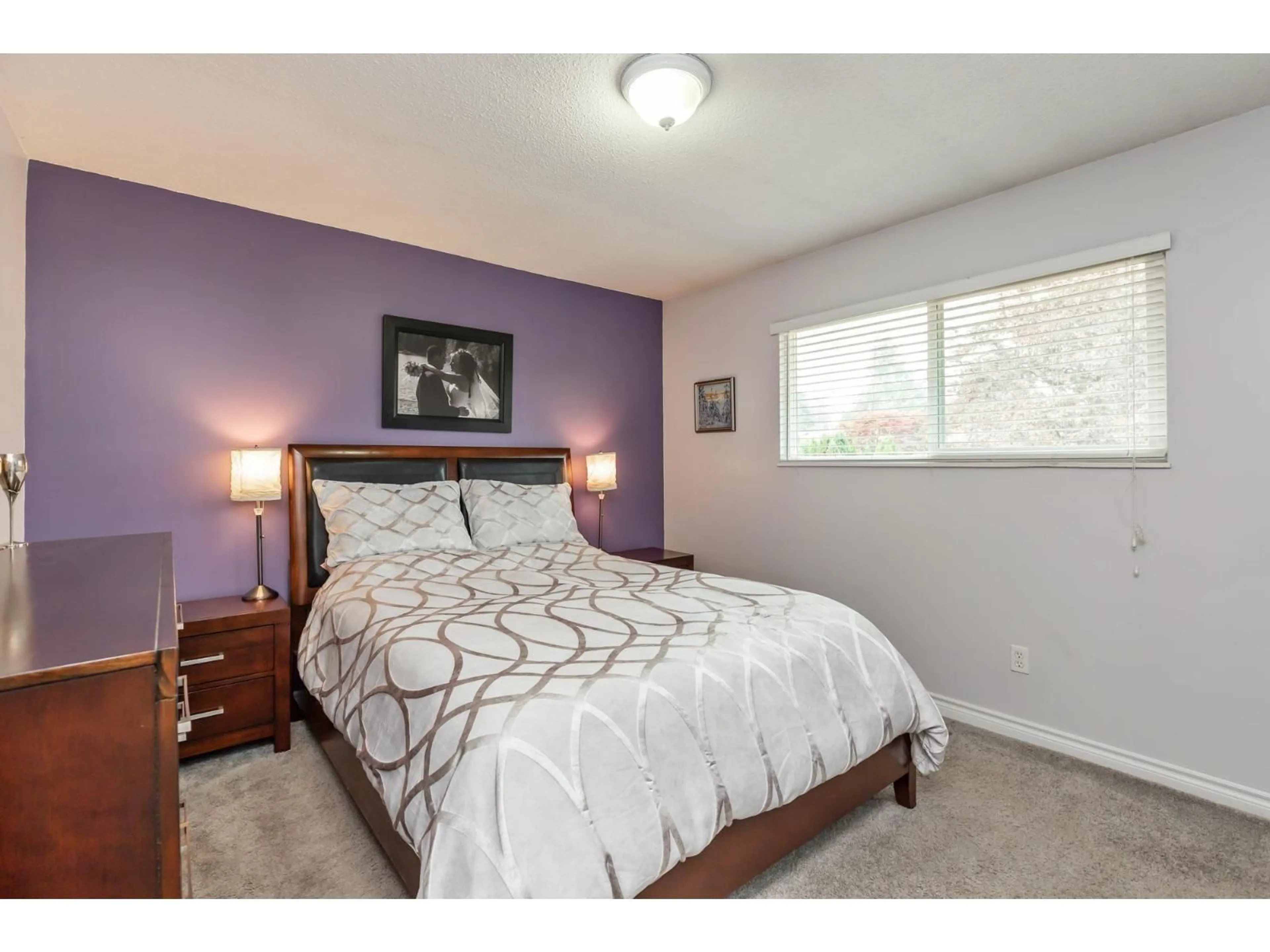 Bedroom with bed, unknown for 7659 WREN STREET, Mission British Columbia V2V3C2