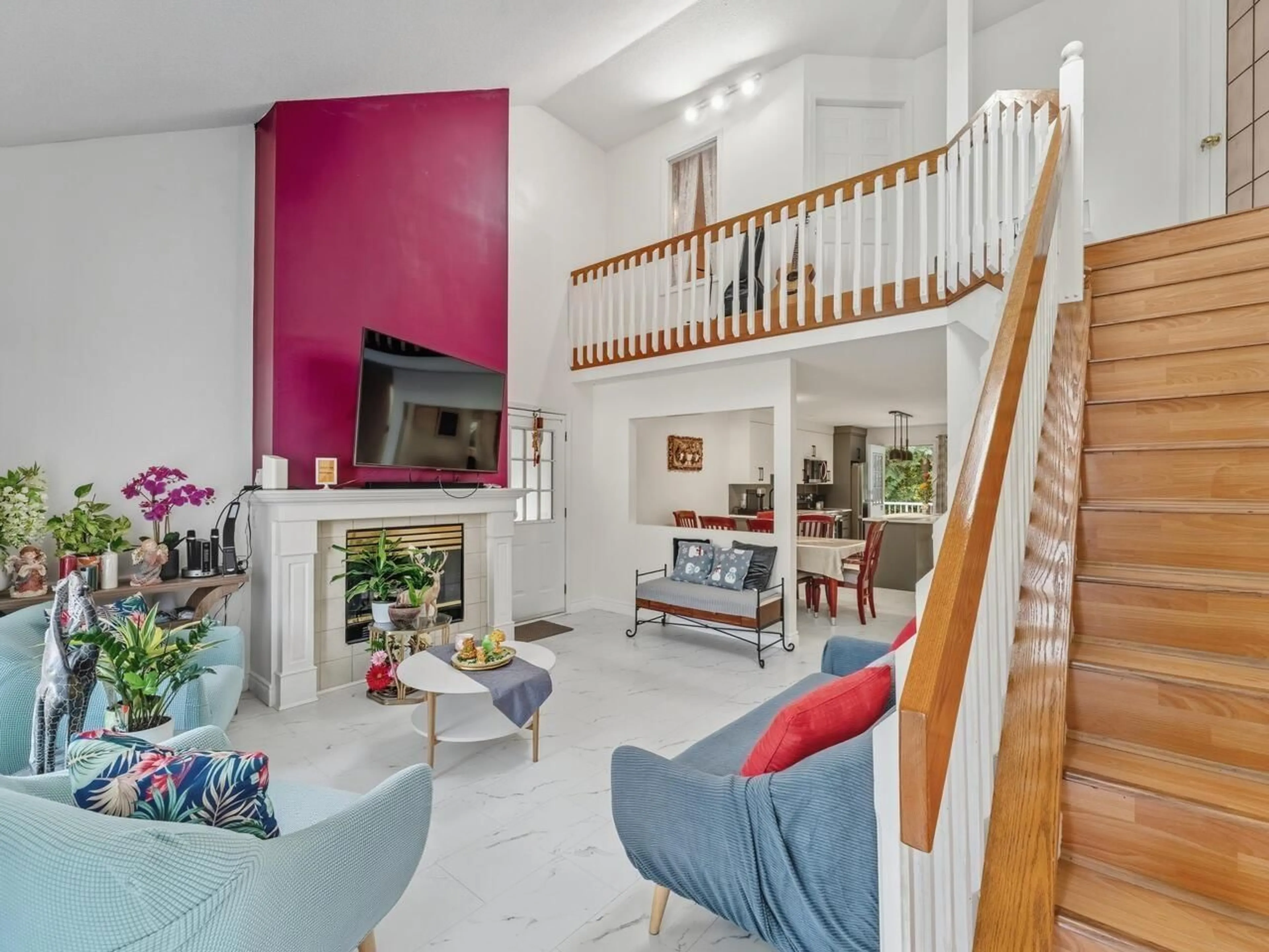 Living room with furniture, unknown for 210 - 10308 155A STREET, Surrey British Columbia V3R4K5