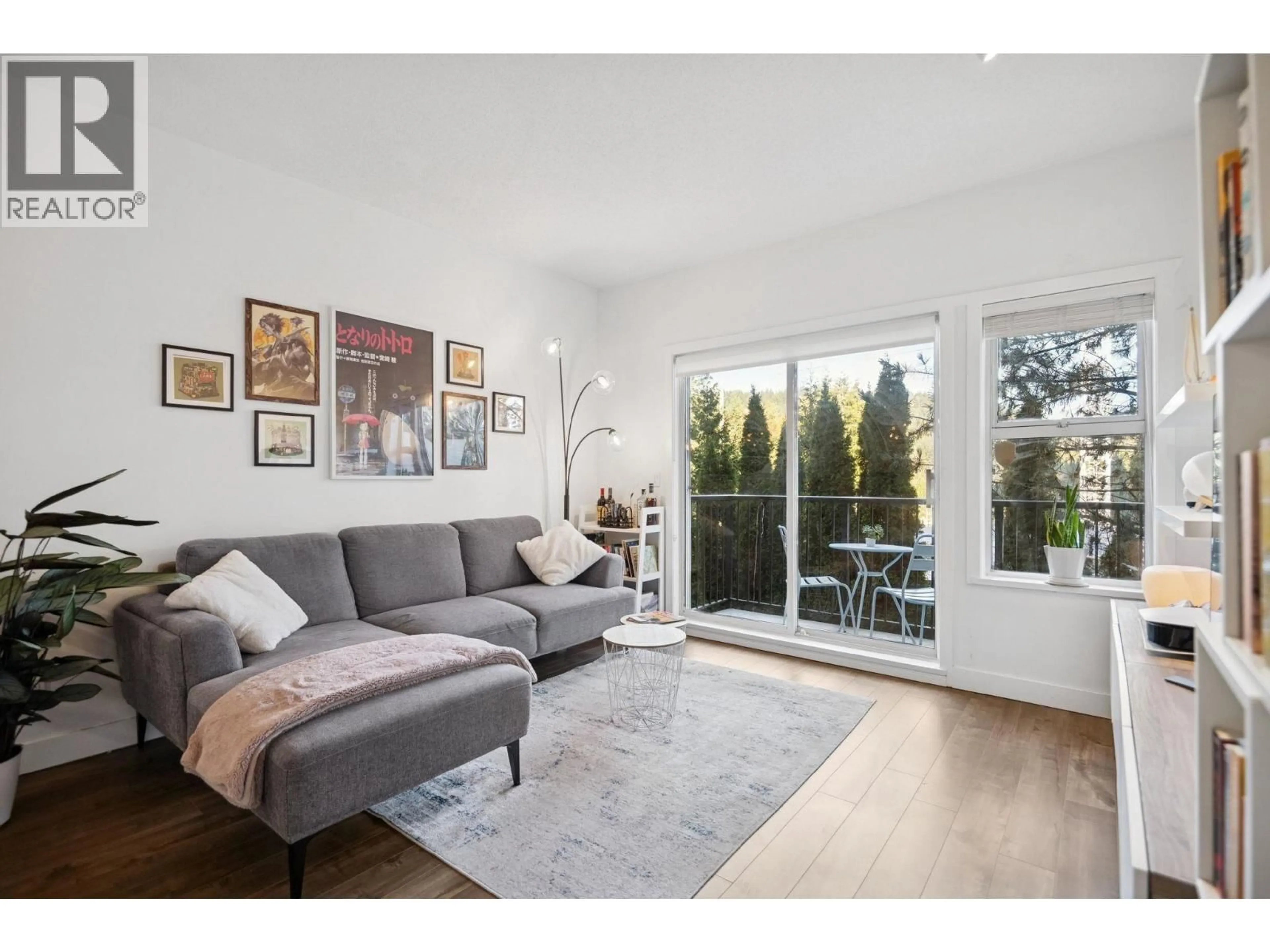 Living room with furniture, wood/laminate floor for 37 - 730 FARROW STREET, Coquitlam British Columbia V3J7Y7