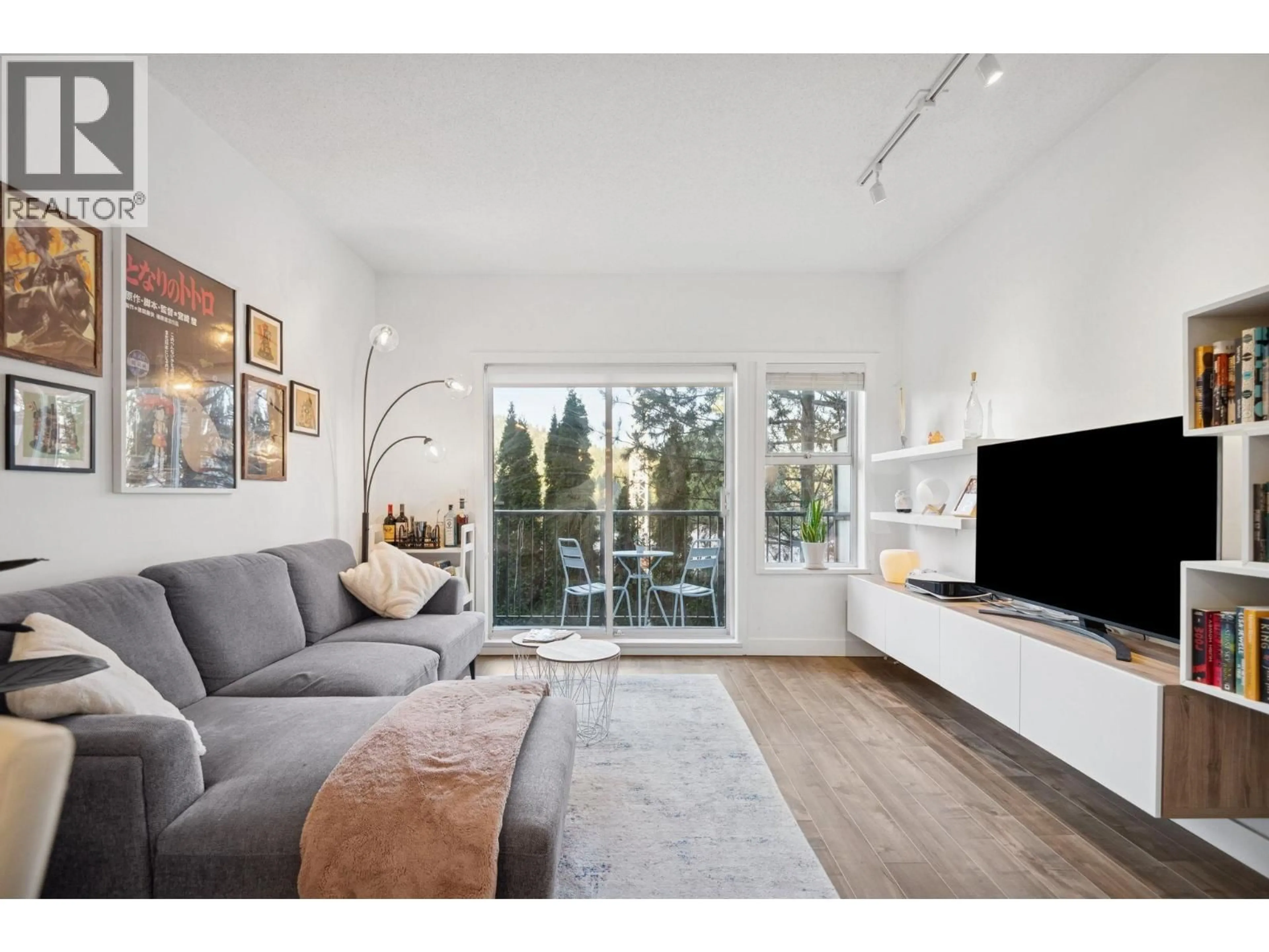 Living room with furniture, unknown for 37 - 730 FARROW STREET, Coquitlam British Columbia V3J7Y7