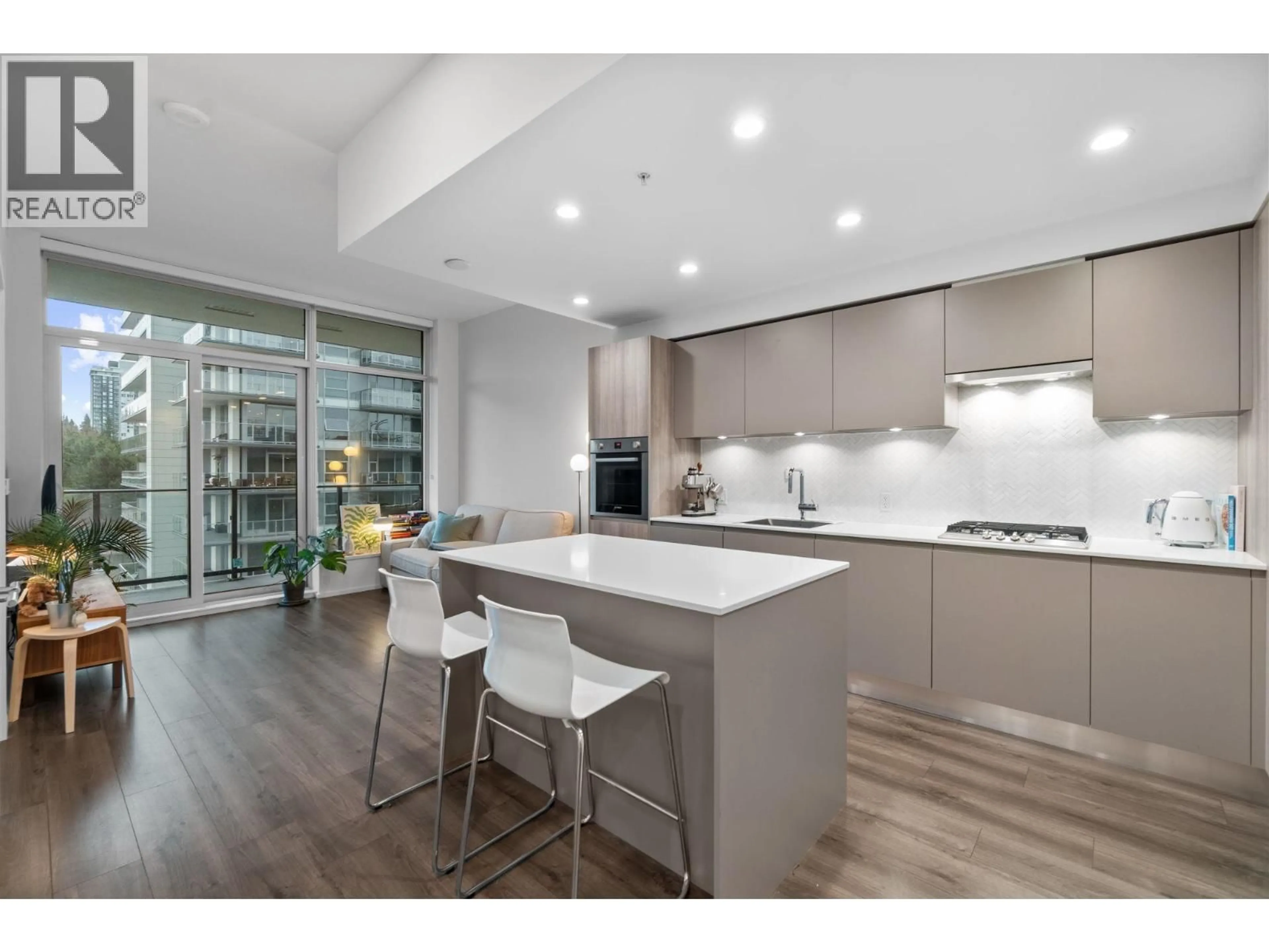 Open concept kitchen, unknown for 604 - 3809 EVERGREEN PLACE, Burnaby British Columbia V3J0M1