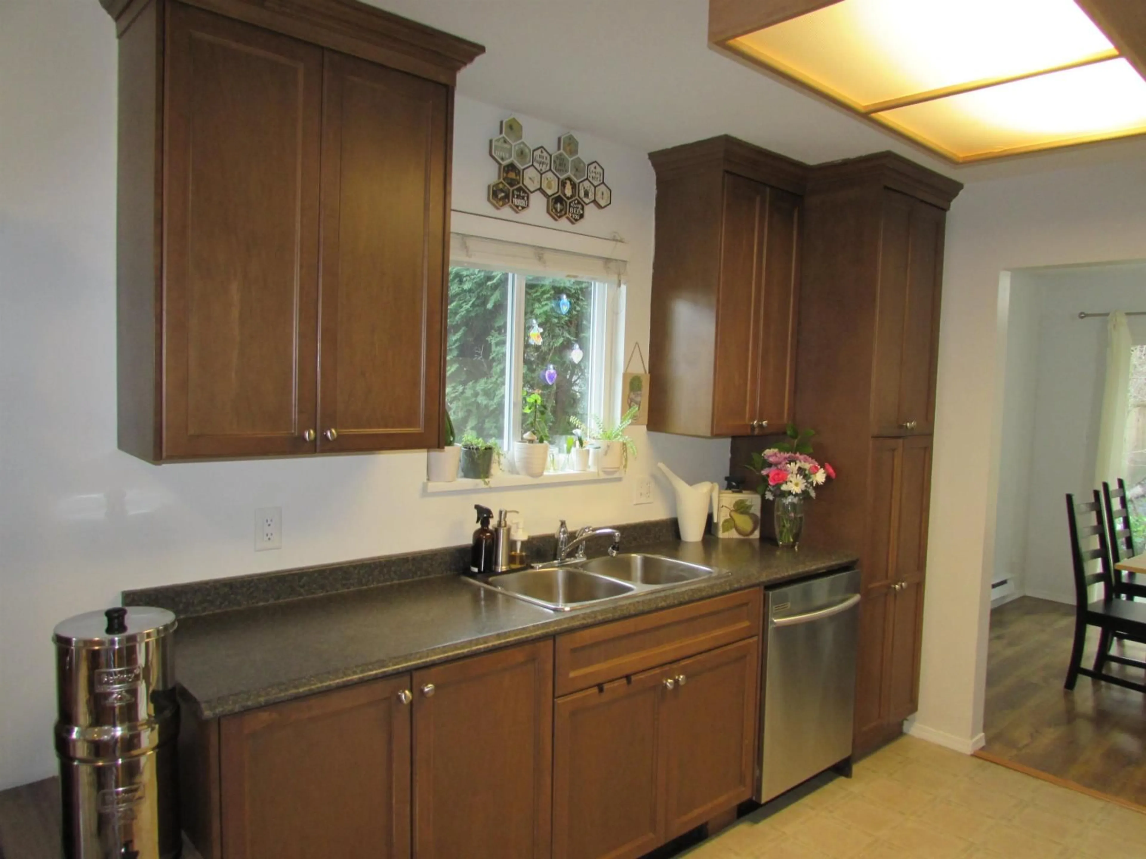 Standard kitchen, ceramic/tile floor for 45 - 36060 OLD YALE ROAD, Abbotsford British Columbia V3G2E9
