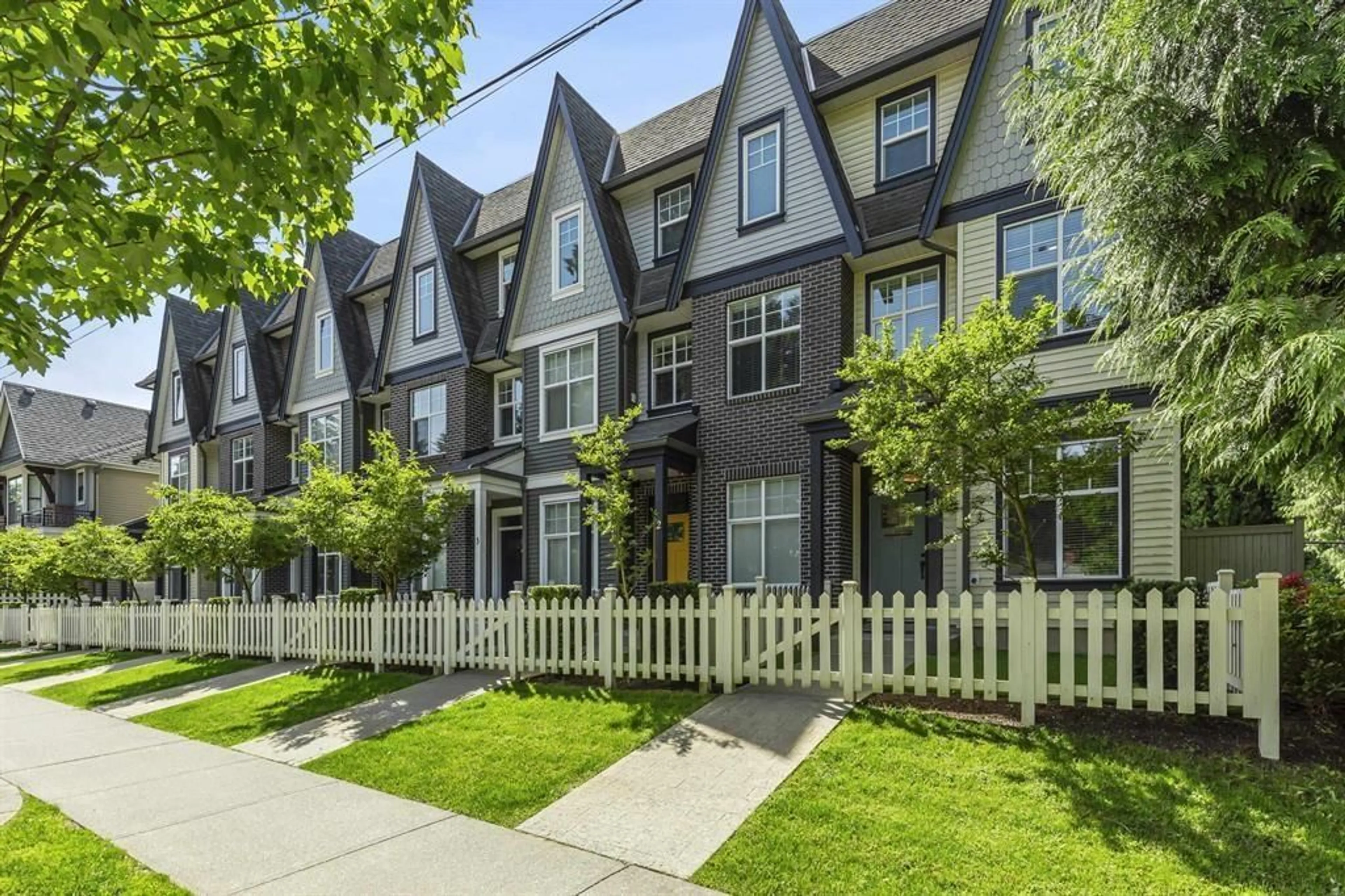 Unknown for 1 - 33460 LYNN AVENUE, Abbotsford British Columbia V2S0H6