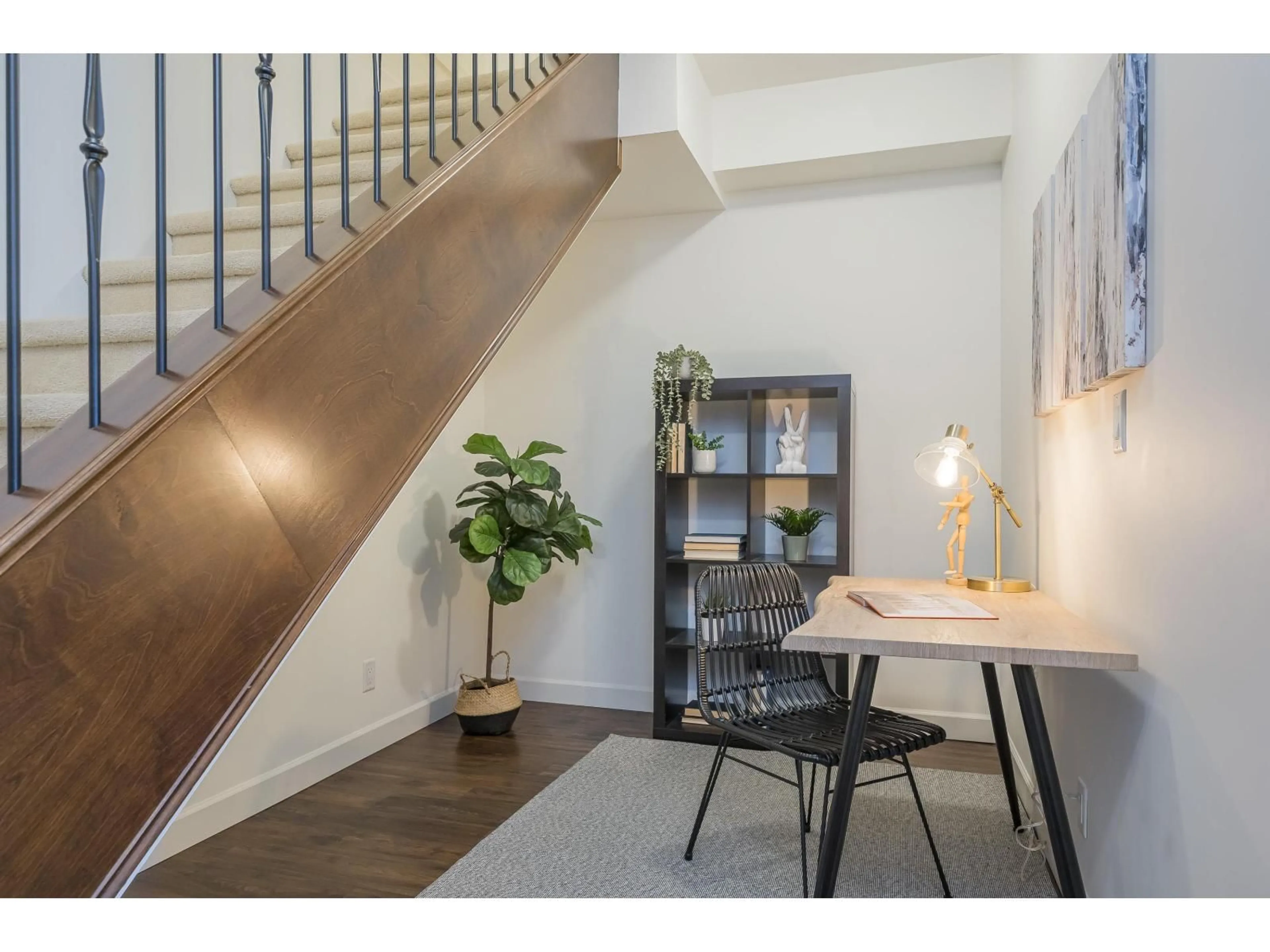 Indoor entryway for 592 - 8288 207A STREET, Langley British Columbia V2Y0L2