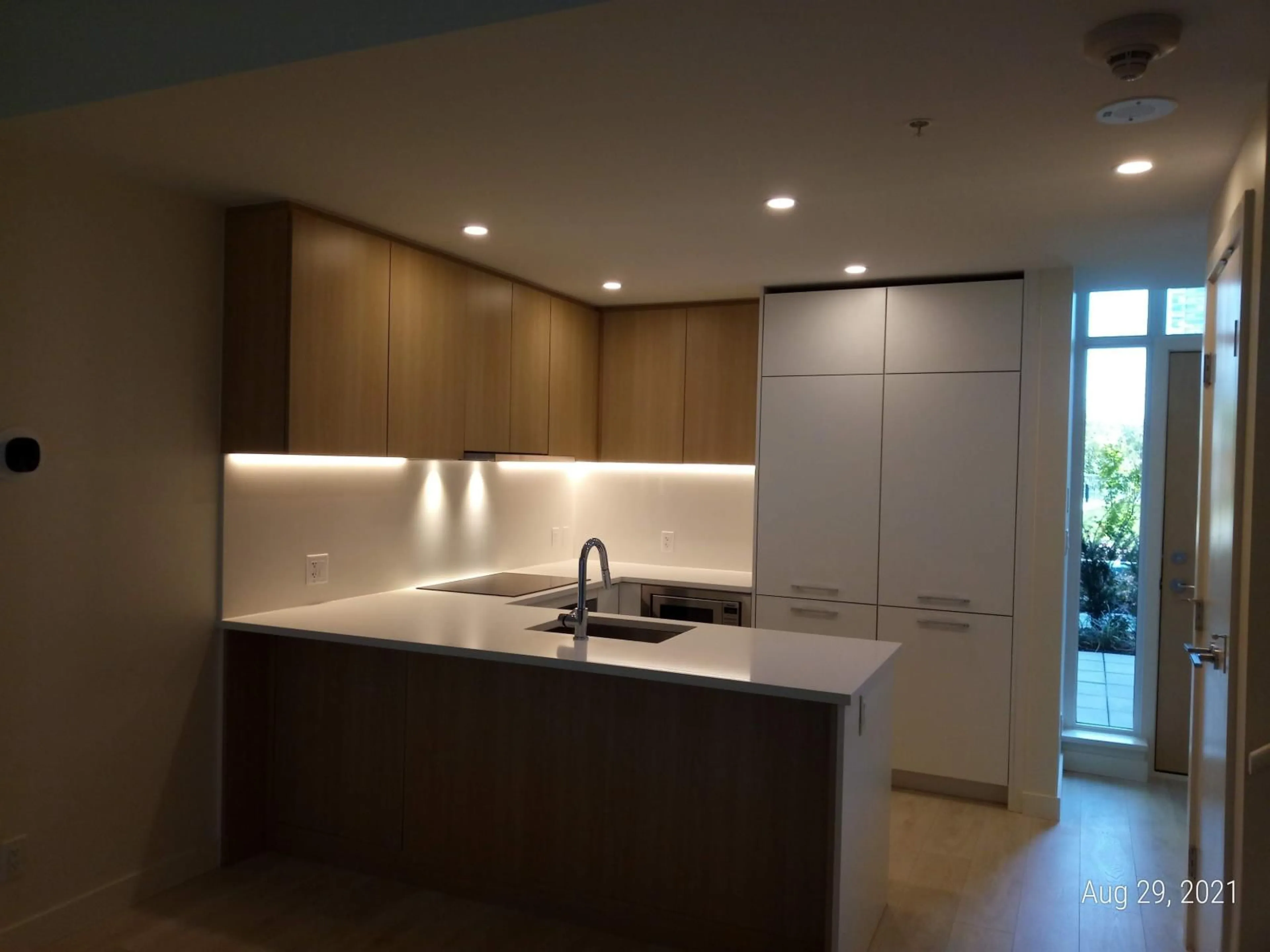 Standard kitchen, unknown for TH10 - 10388 133 STREET, Surrey British Columbia V3T0R2
