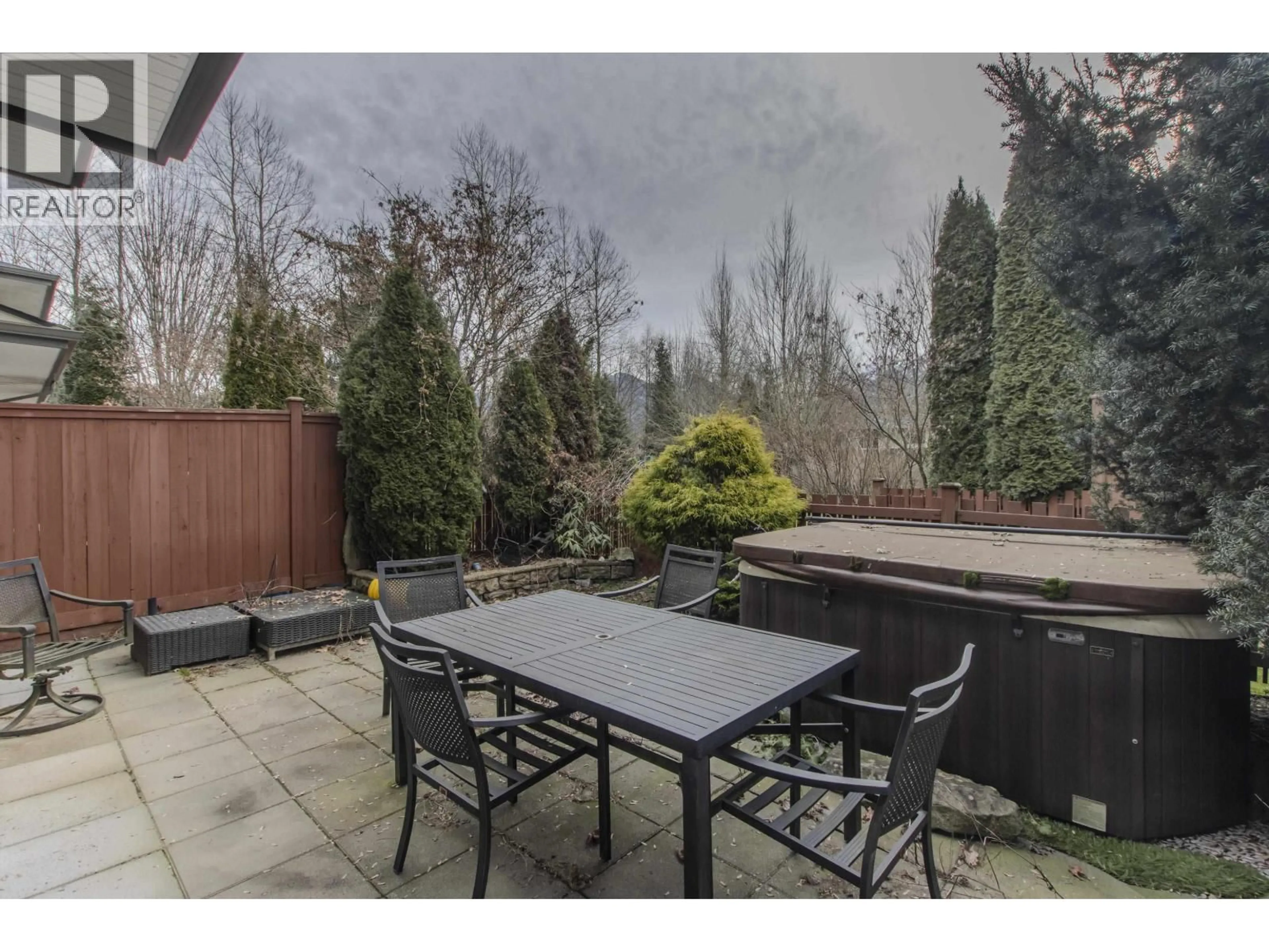 Patio, street for 49 - 40632 GOVERNMENT ROAD, Squamish British Columbia V8B0M7
