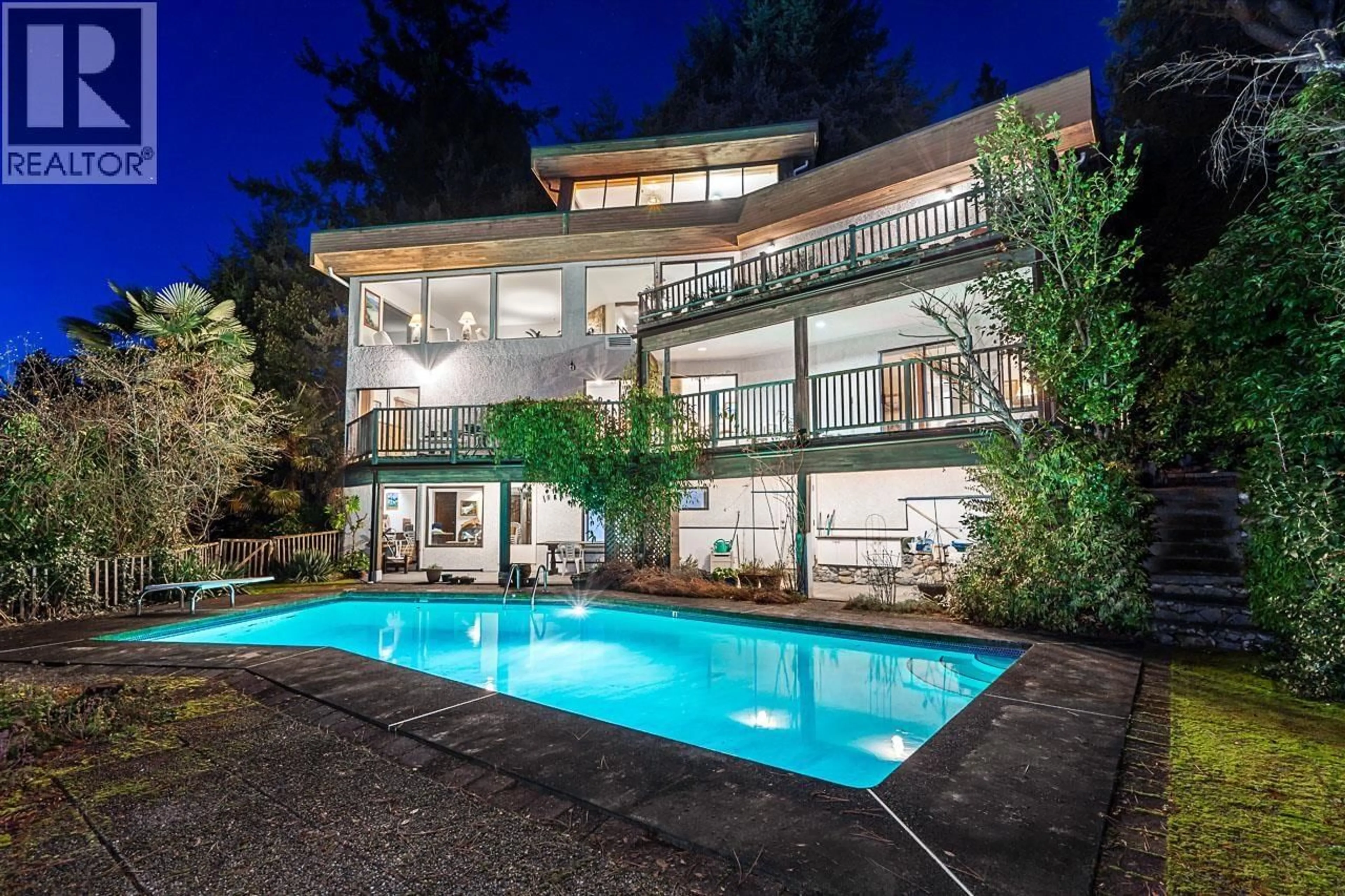 Pool for 5970 CONDOR PLACE, West Vancouver British Columbia V7W1W4