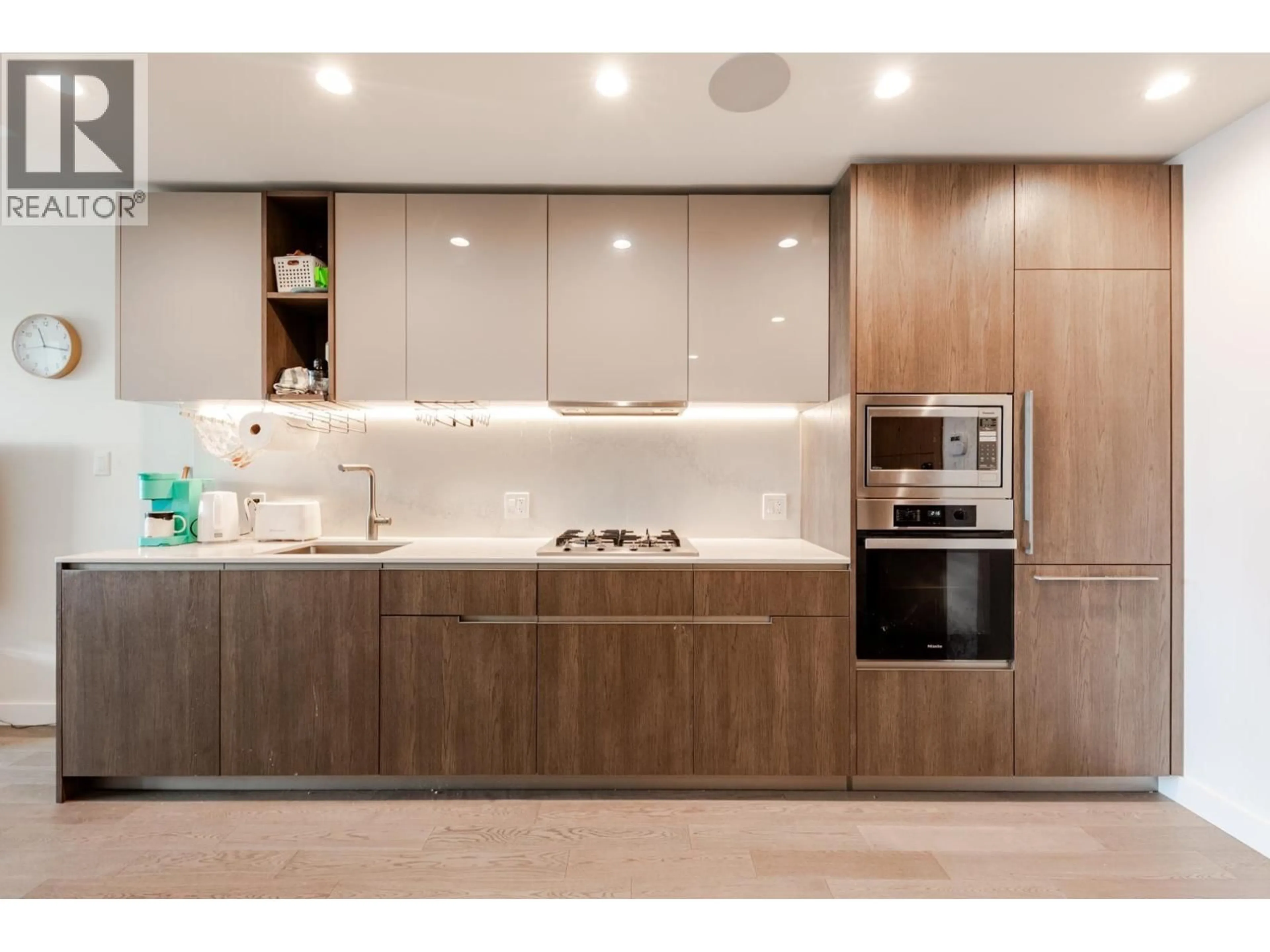 Contemporary kitchen, wood/laminate floor for 1113 - 6811 PEARSON WAY, Richmond British Columbia V7C0E7