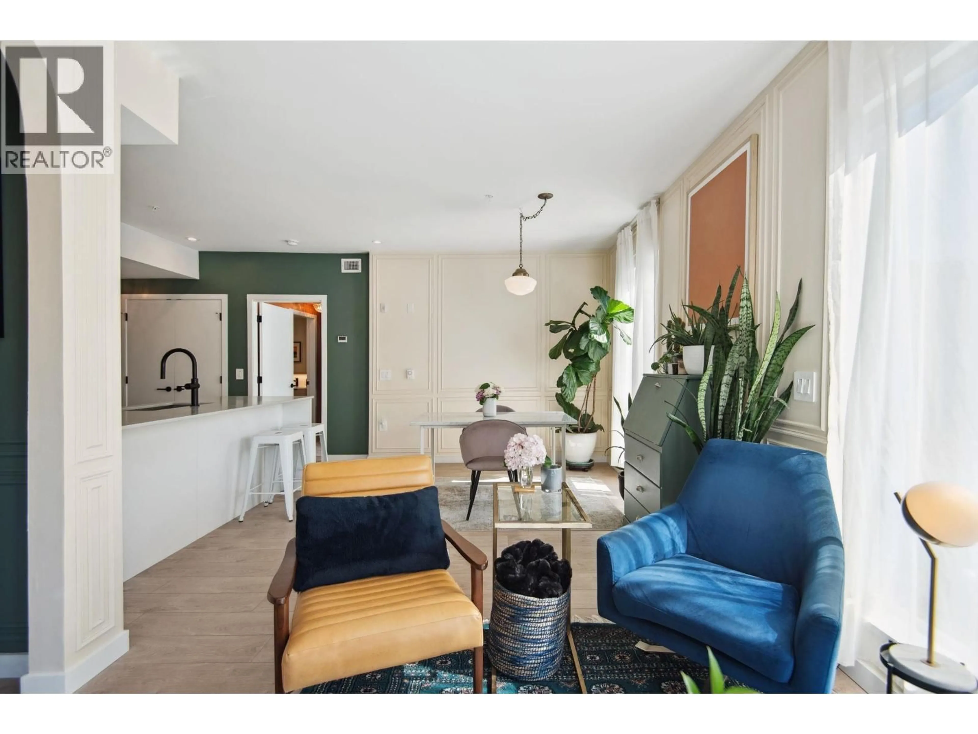 Unknown for 321 - 2520 GUELPH STREET, Vancouver British Columbia V5T0K7