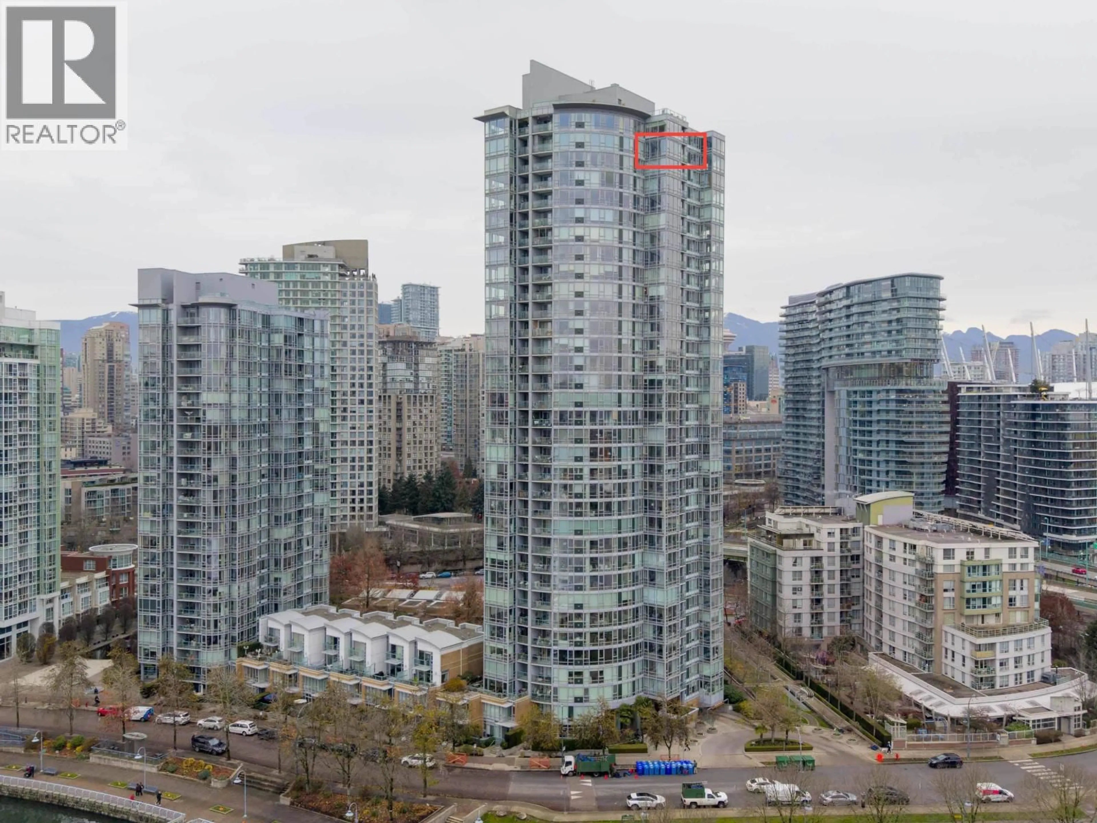 A pic from outside/outdoor area/front of a property/back of a property/a pic from drone, city buildings view from balcony for 3805 - 1033 MARINASIDE CRESCENT, Vancouver British Columbia V6Z3A3